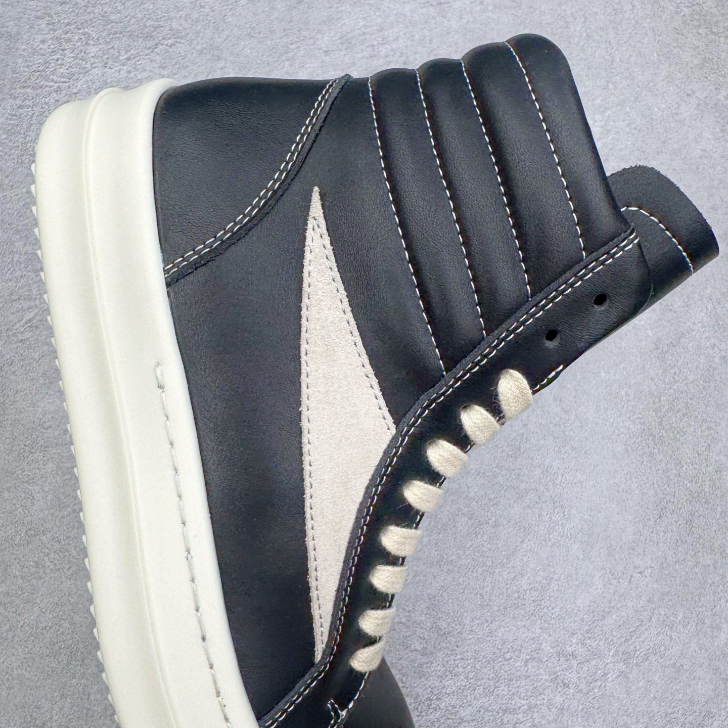 RICK OWENS RO 圆头 高筒  板鞋 休闲鞋 波鞋 男鞋    小牛皮 光滑皮 黑色RU02D6896LCOLVS-911