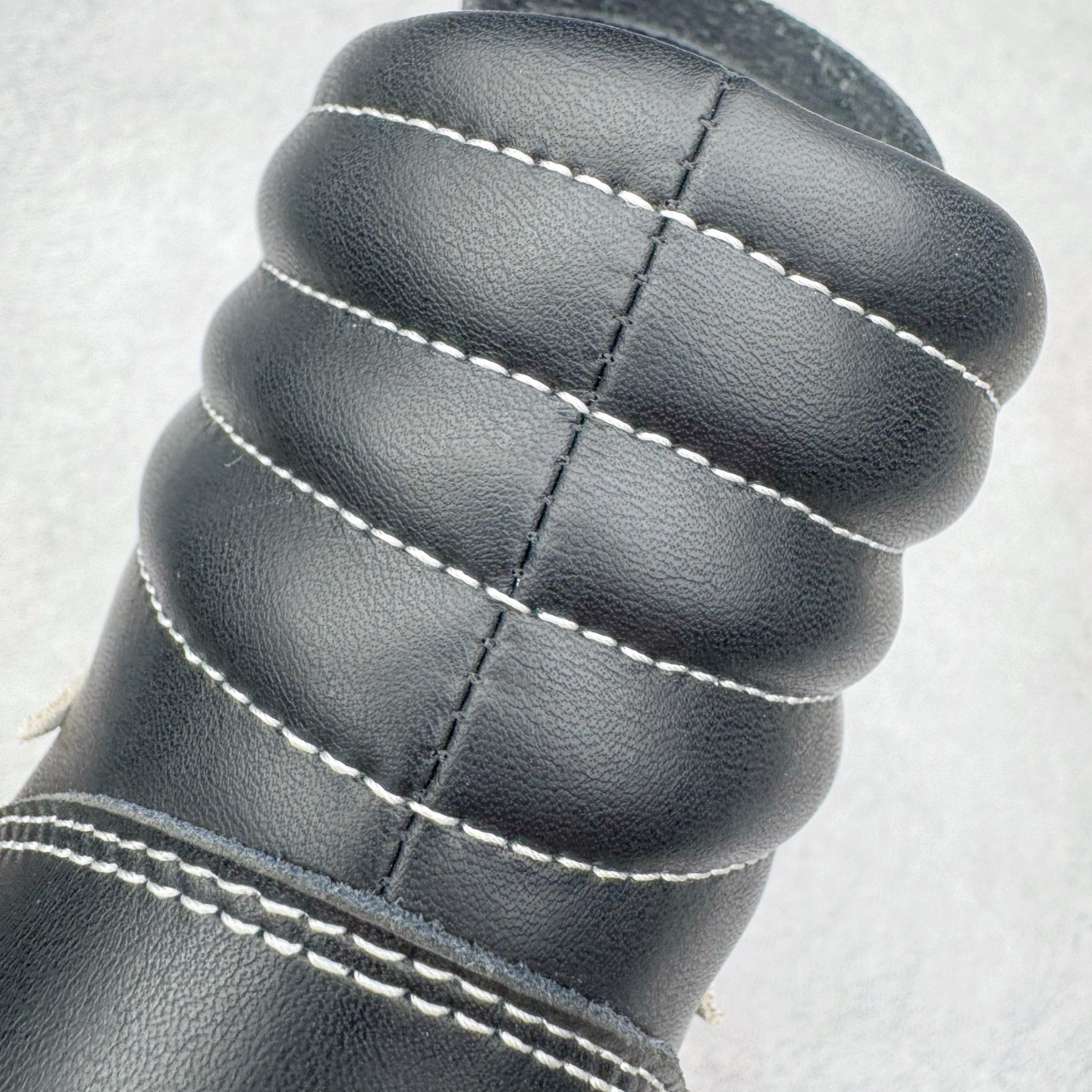 RICK OWENS RO 圆头 高筒  板鞋 休闲鞋 波鞋 男鞋    小牛皮 光滑皮 黑色RU02D6896LCOLVS-911