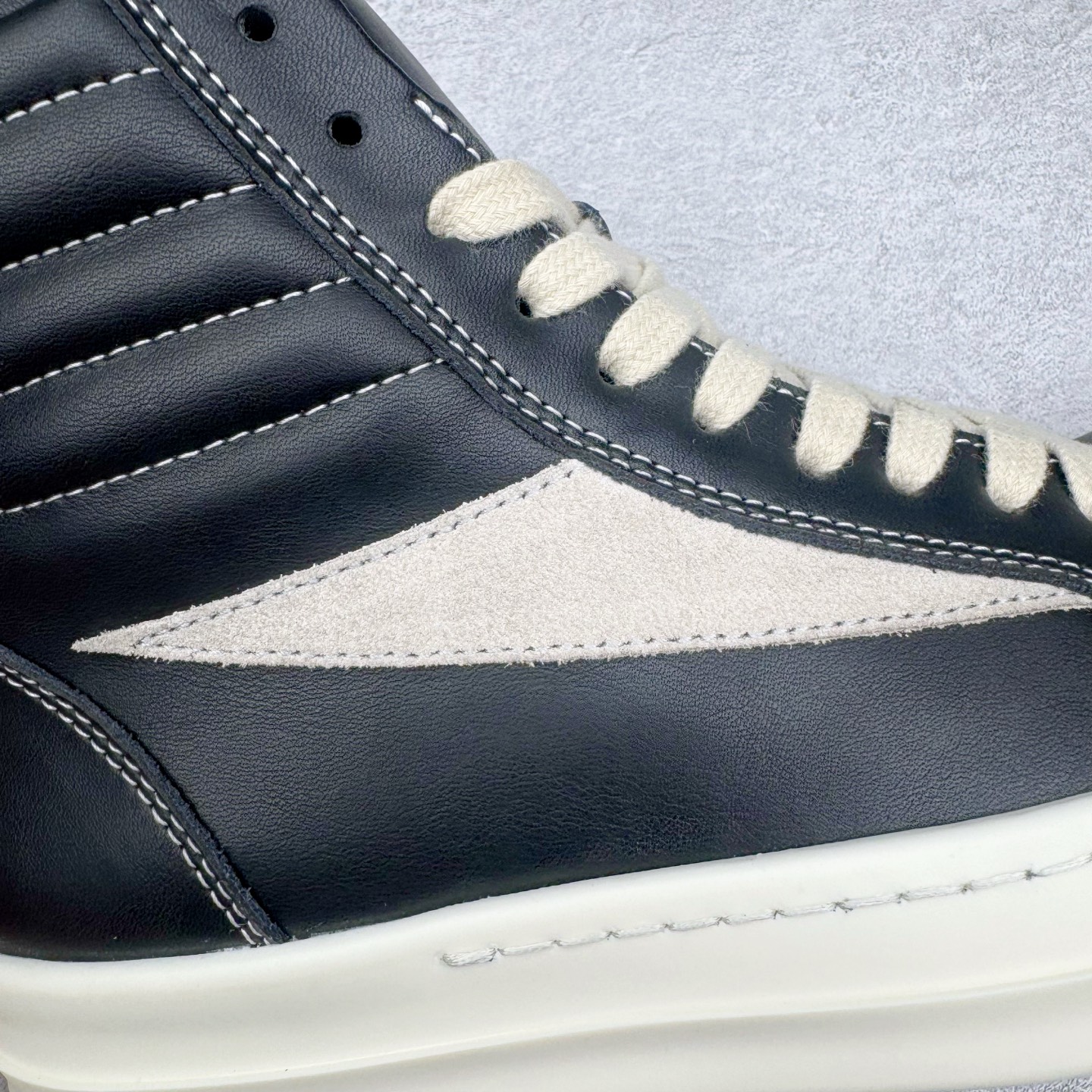 RICK OWENS RO 圆头 高筒  板鞋 休闲鞋 波鞋 男鞋    小牛皮 光滑皮 黑色RU02D6896LCOLVS-911