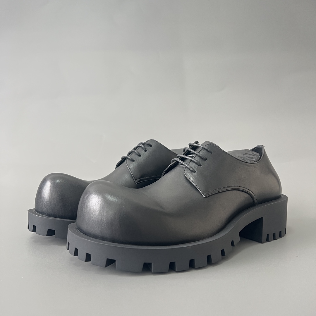 Balenciaga  巴黎世家 Comfy  亚光面 牛皮  翘头细鞋带  皮鞋 黑色 C0- 