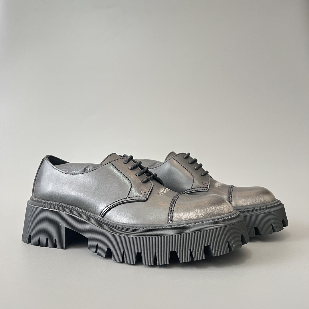 Balenciaga  巴黎世家 Tractor  亚光面 牛皮  擦色 德比 皮鞋 黑色 C0