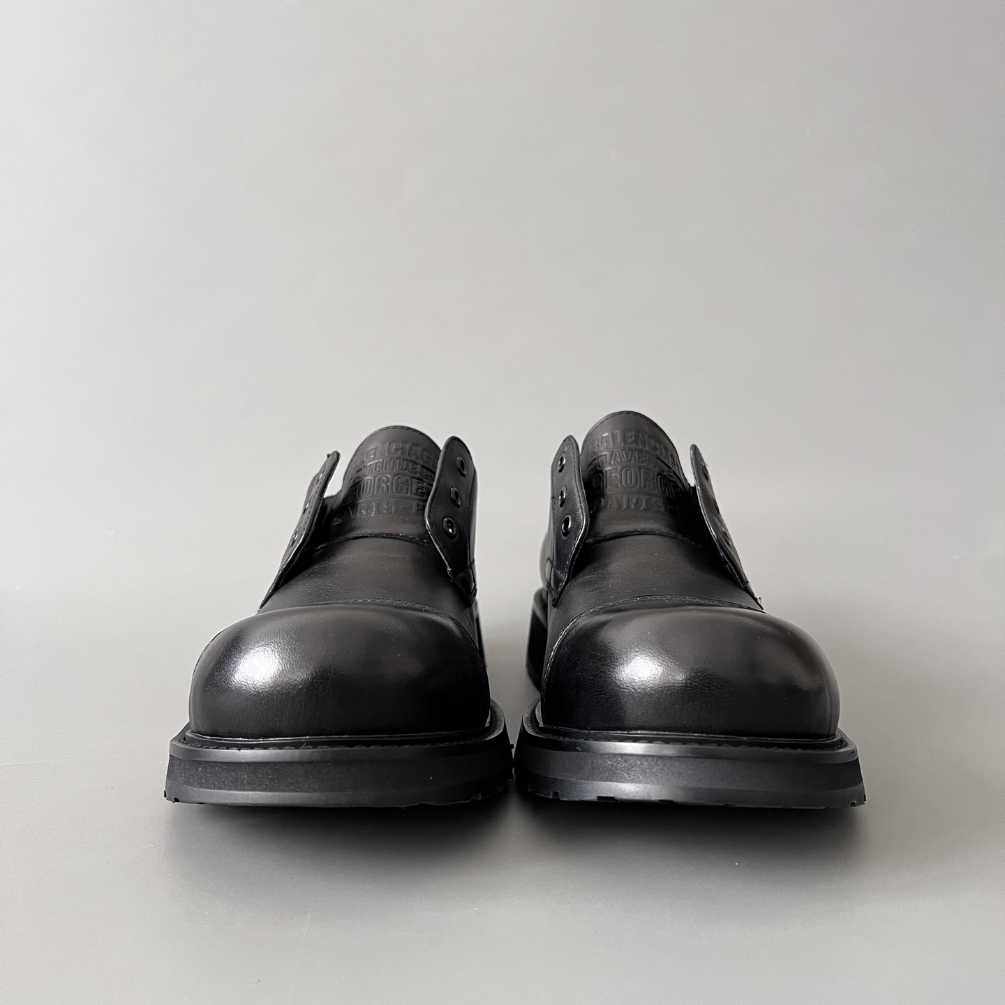 Balenciaga  巴黎世家 TRUCK 牛皮 圆头无鞋带  德比鞋皮鞋 黑色 C0-844932WCDA01000