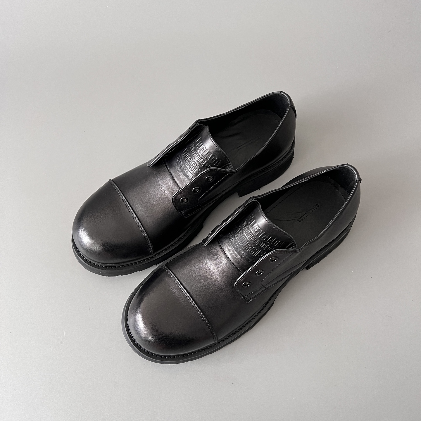 Balenciaga  巴黎世家 TRUCK 牛皮 圆头无鞋带  德比鞋皮鞋 黑色 C0-844932WCDA01000