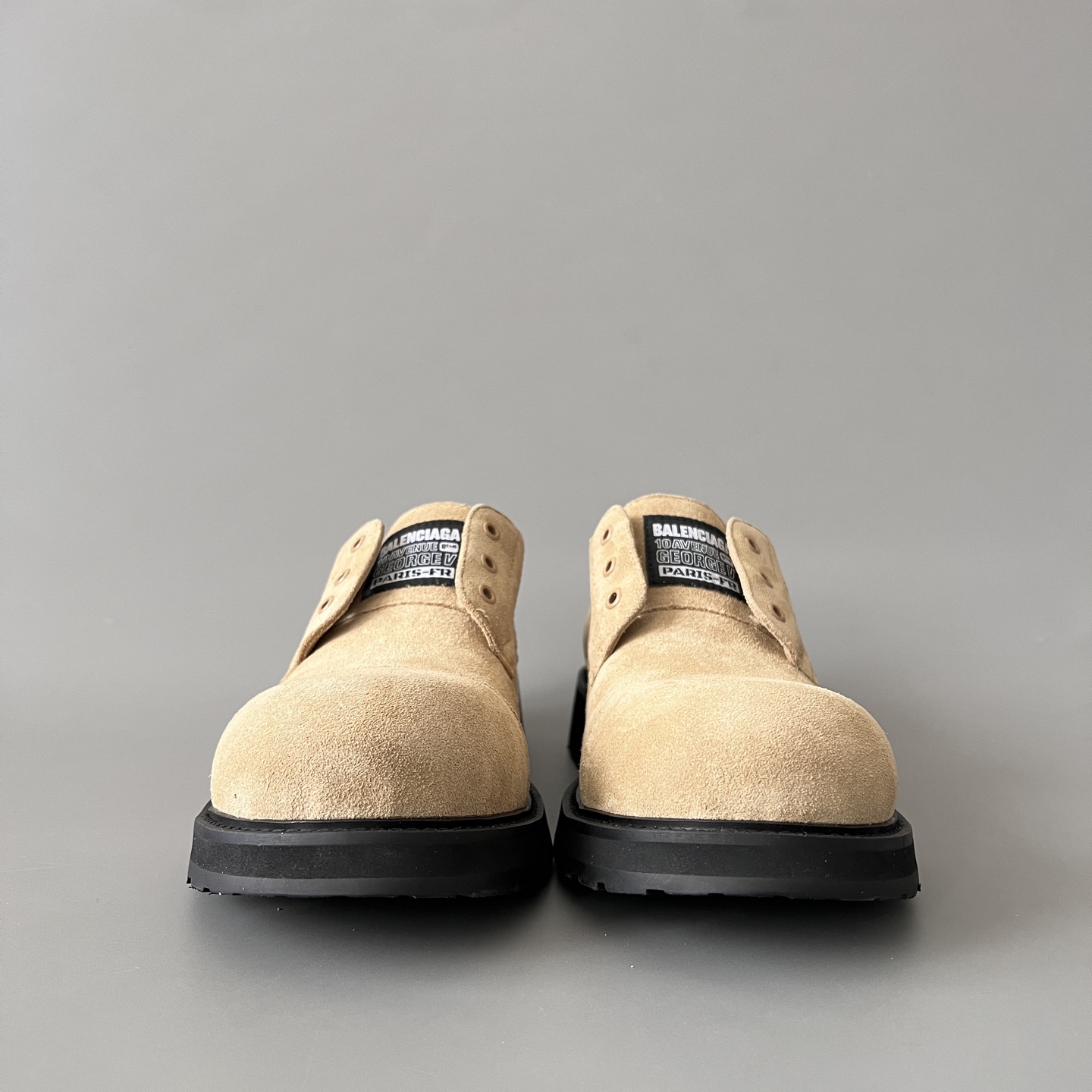 Balenciaga  巴黎世家 TRUCK 牛皮 圆头无鞋带  德比鞋   麂皮鞋 沙色 C0-844932WCB419099