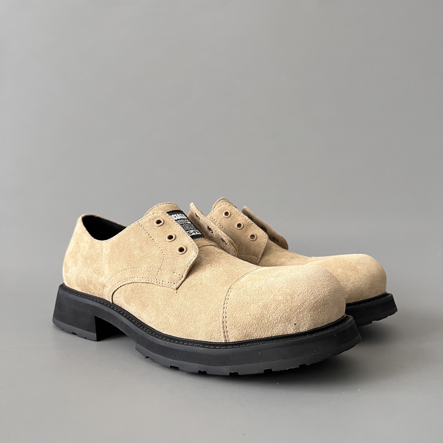 Balenciaga  巴黎世家 TRUCK 牛皮 圆头无鞋带  德比鞋   麂皮鞋 沙色 C0-844932WCB419099