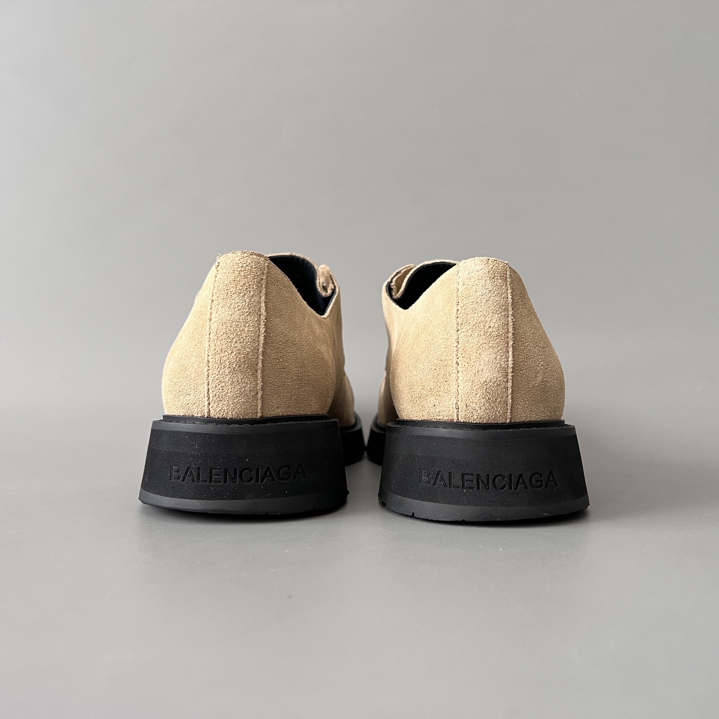 Balenciaga  巴黎世家 TRUCK 牛皮 圆头无鞋带  德比鞋   麂皮鞋 沙色 C0-844932WCB419099