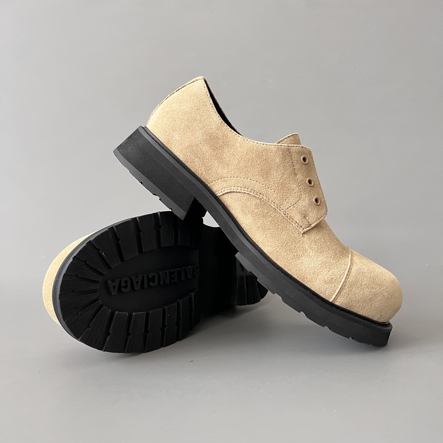 Balenciaga  巴黎世家 TRUCK 牛皮 圆头无鞋带  德比鞋   麂皮鞋 沙色 C0-844932WCB419099