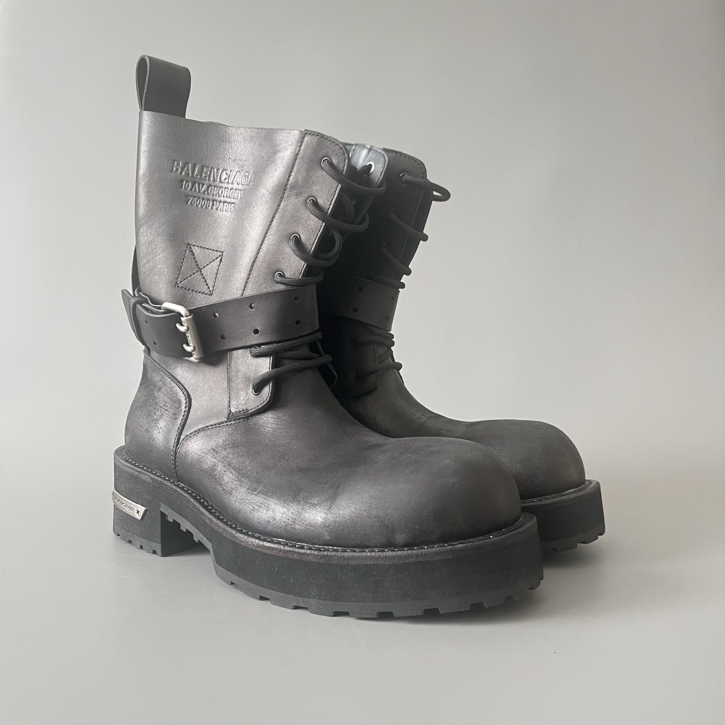 Balenciaga  巴黎世家 Venom 牛皮  短筒 马丁靴 黑色-D0