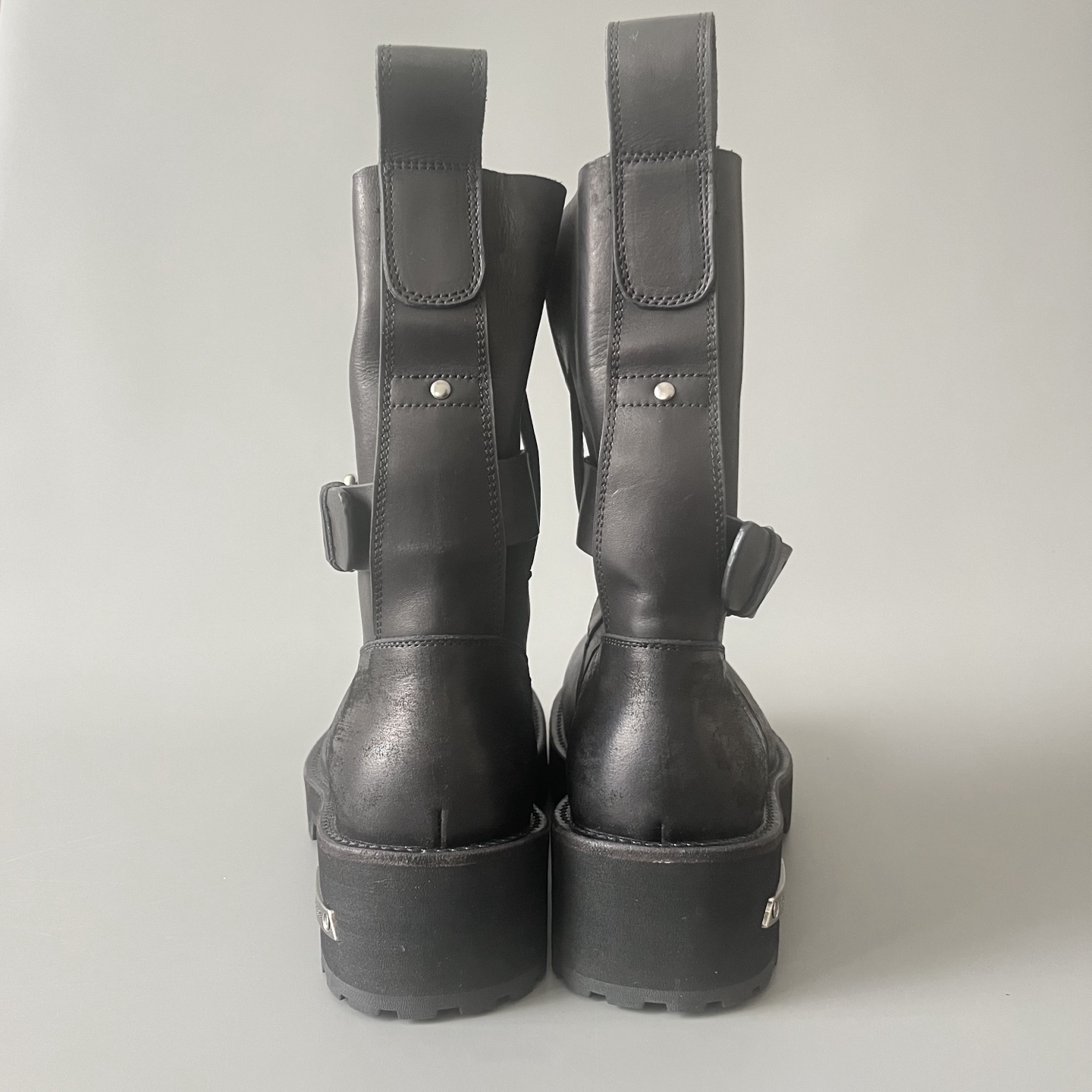 Balenciaga  巴黎世家 Venom 牛皮  短筒 马丁靴 黑色-D0