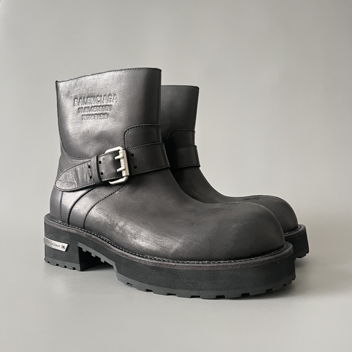 Balenciaga  巴黎世家 Venom 无鞋带 牛皮  短筒 马丁靴 黑色-D0
