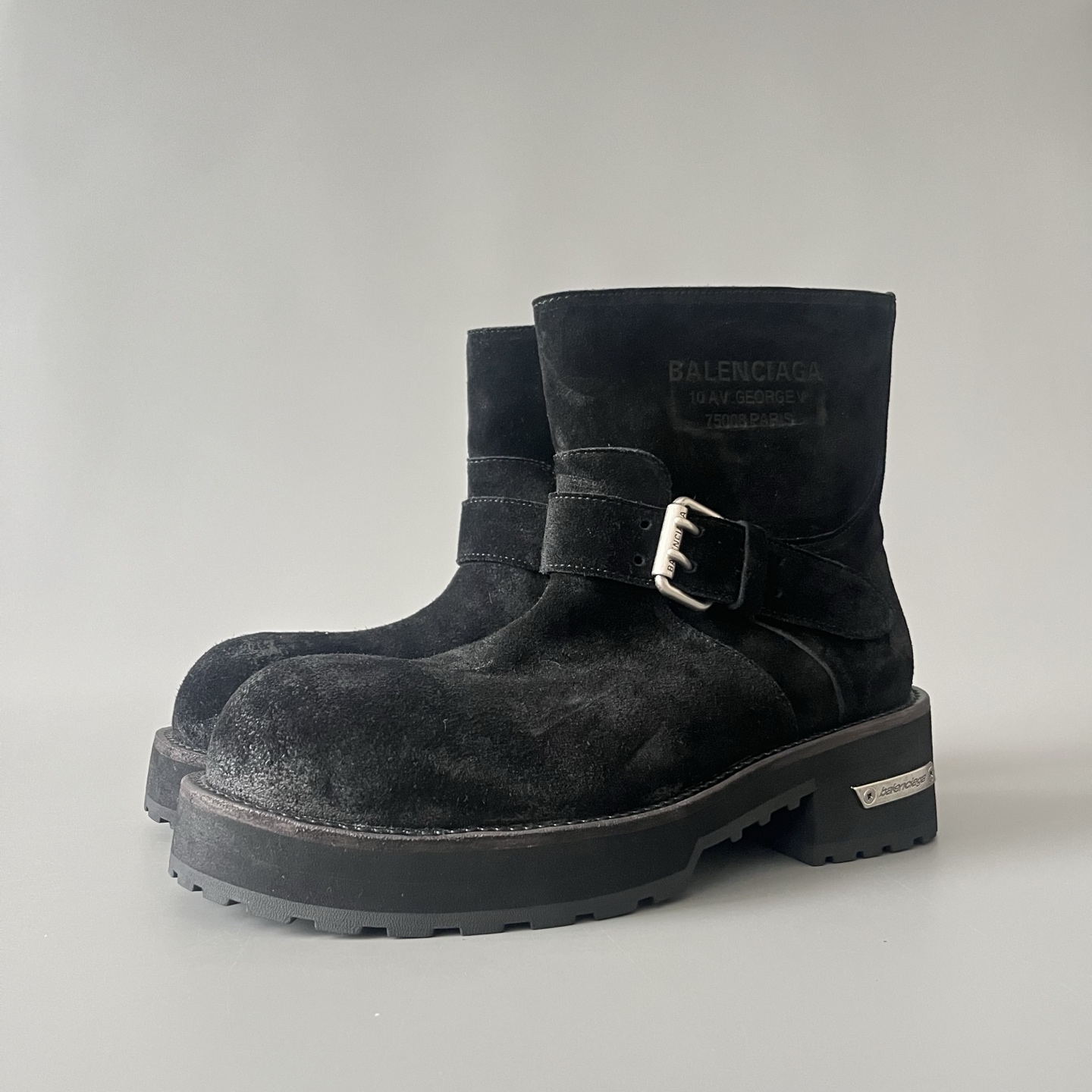 Balenciaga  巴黎世家 Venom 无鞋带 麂皮  短筒 马丁靴 黑色-D0