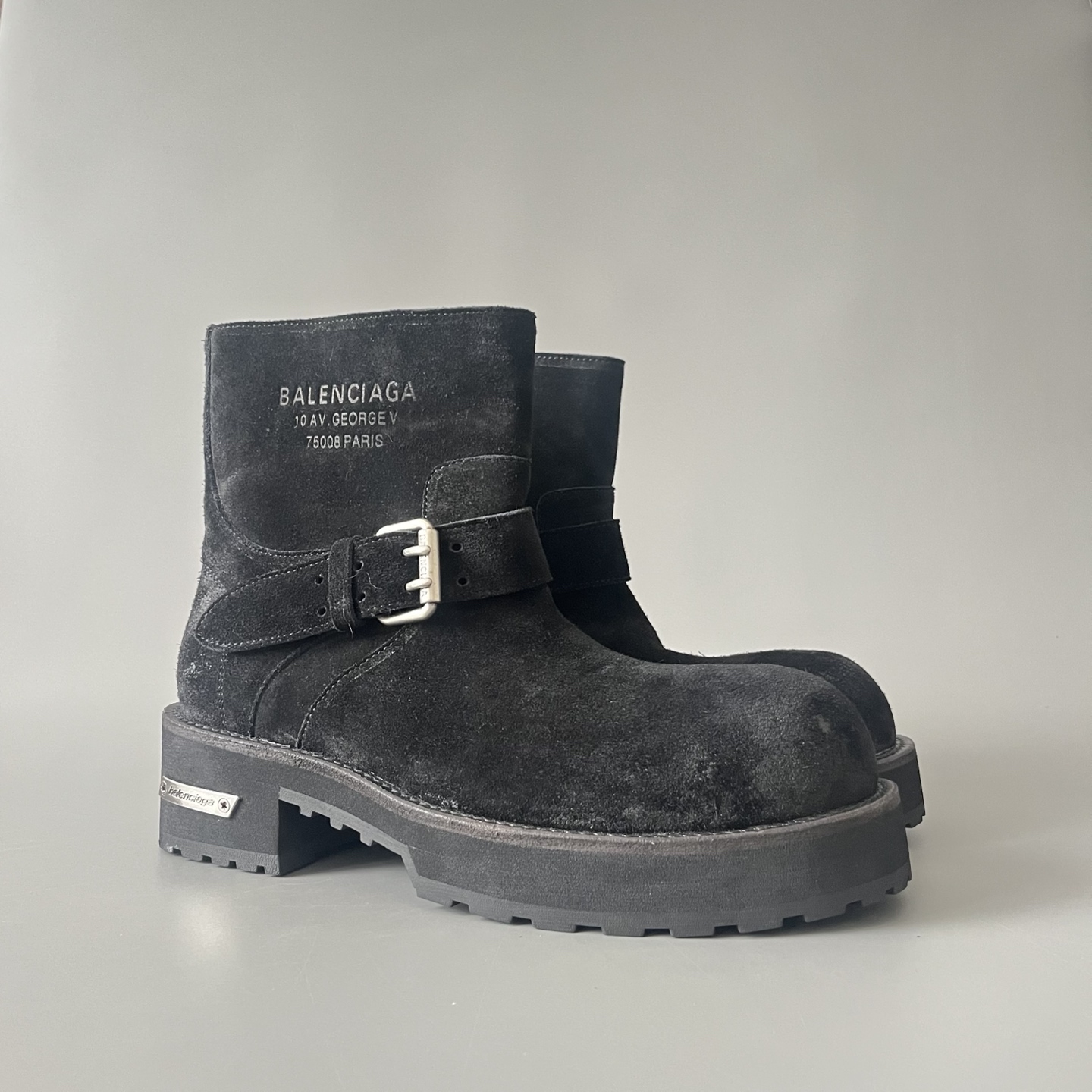Balenciaga  巴黎世家 Venom 无鞋带 麂皮  短筒 马丁靴 黑色-D0
