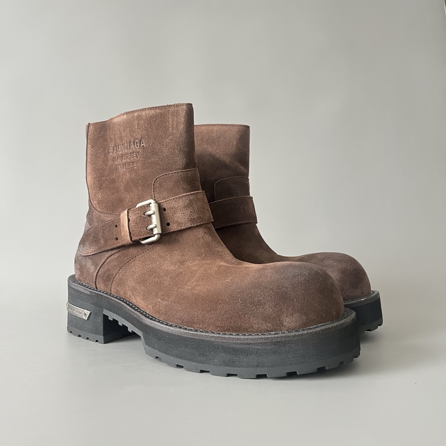 Balenciaga  巴黎世家 Venom 无鞋带 麂皮  短筒 马丁靴 棕色-D0-873433WCB432981