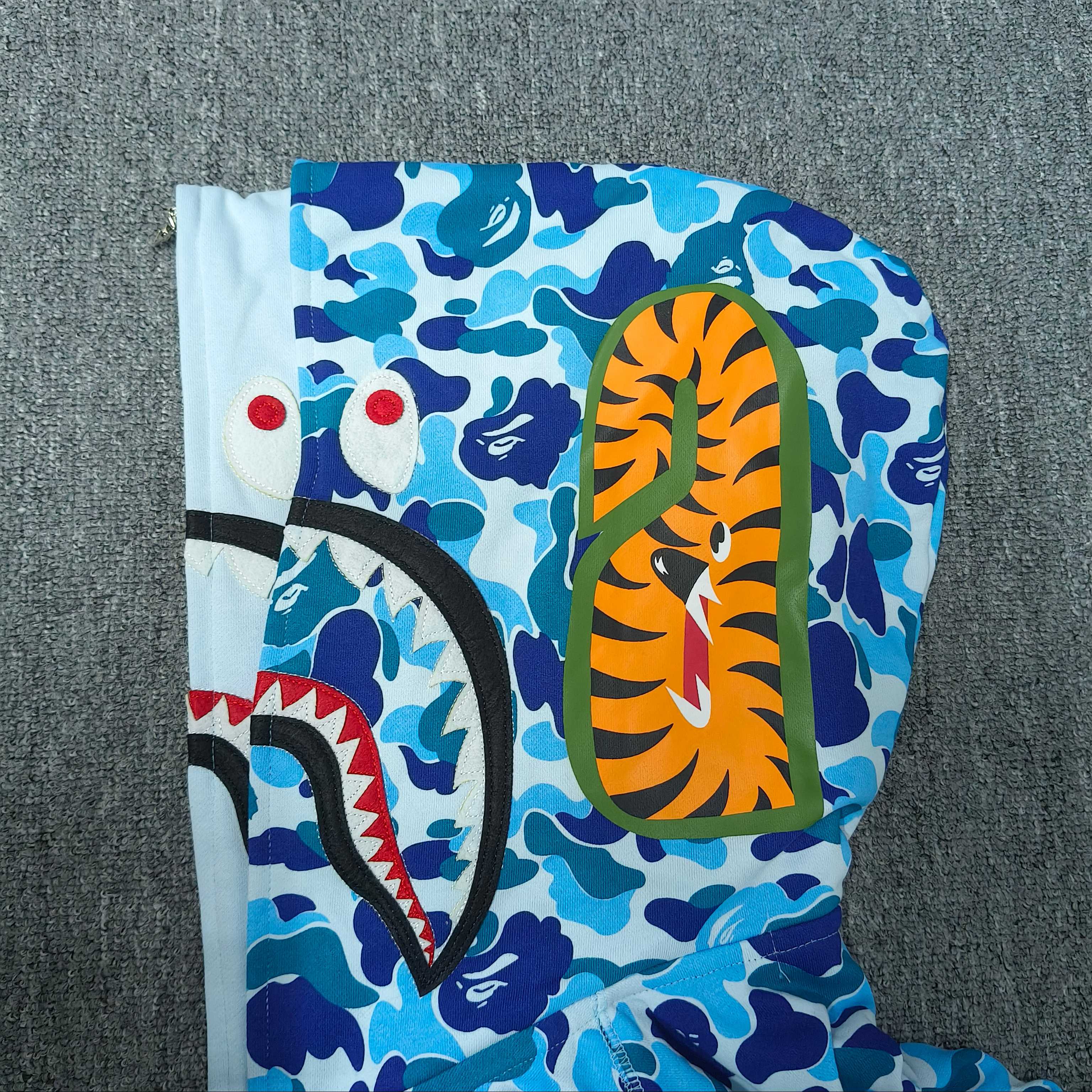 A BATHING APE BAPE ABC 双头 迷彩 鲨鱼猿人拉链外套  男女同款  0ZXSWM003151Q