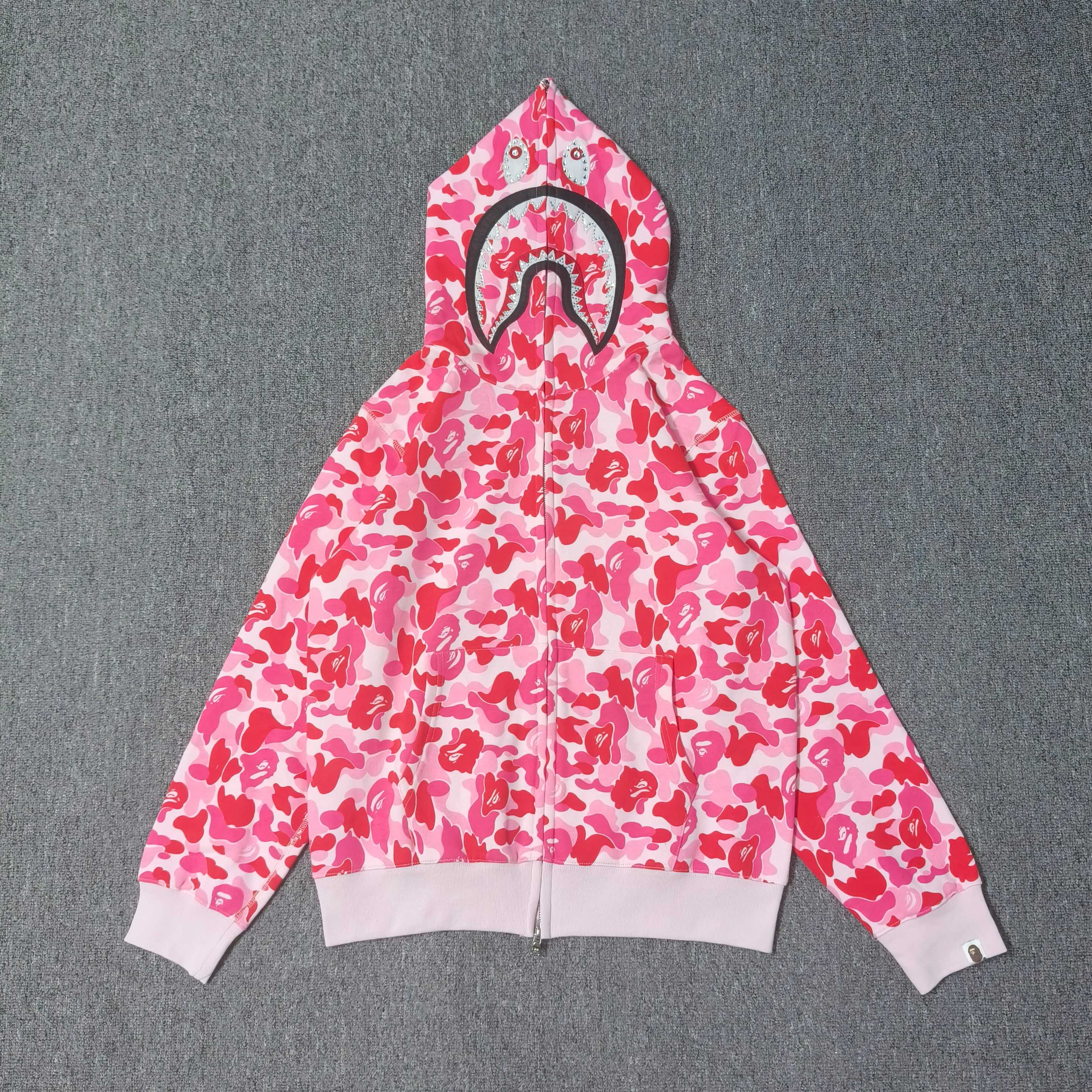 A BATHING APE BAPE  CAMO 水钻 迷彩 鲨鱼猿人拉链外套  男女同款  1M80-215-301