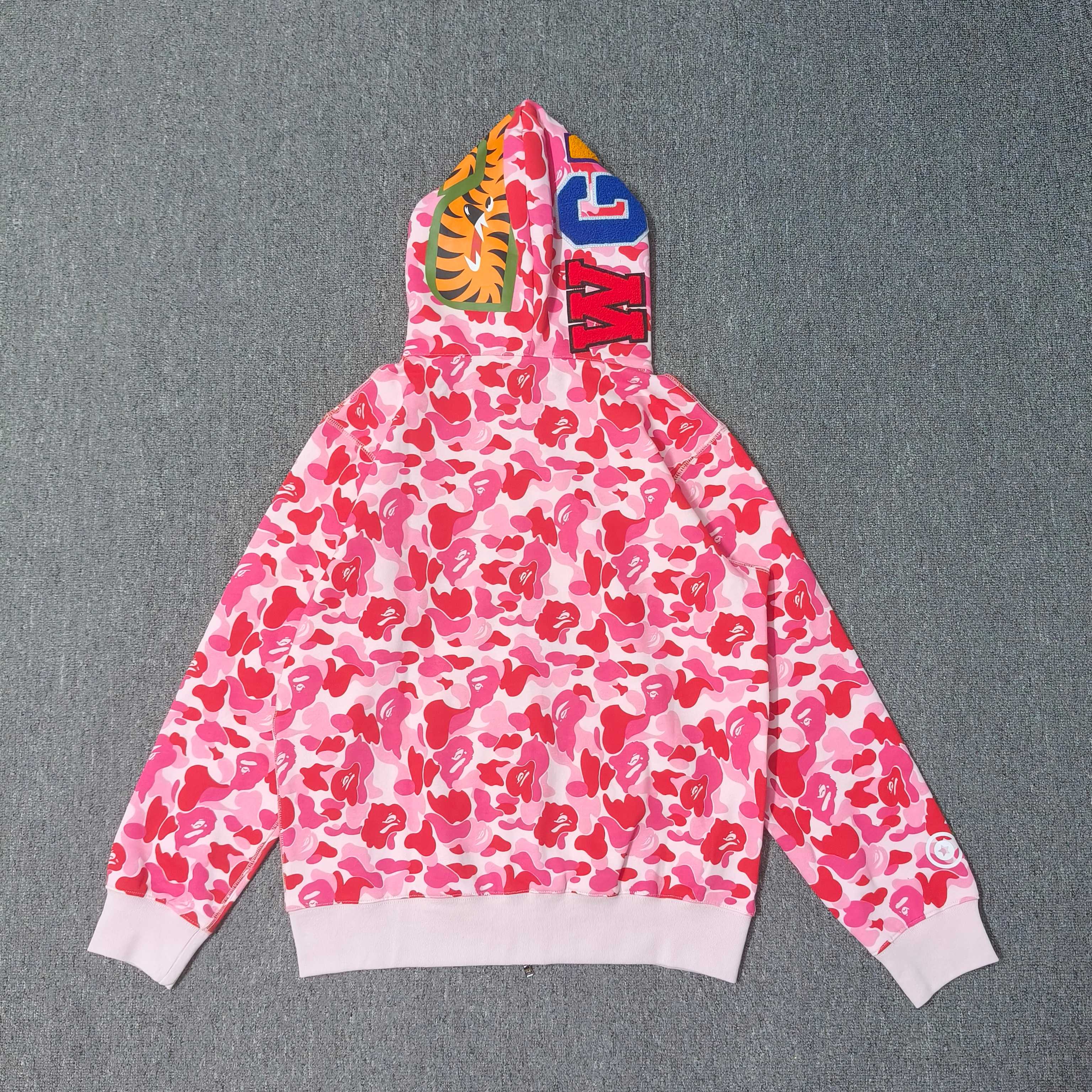 A BATHING APE BAPE  CAMO 水钻 迷彩 鲨鱼猿人拉链外套  男女同款  1M80-215-301