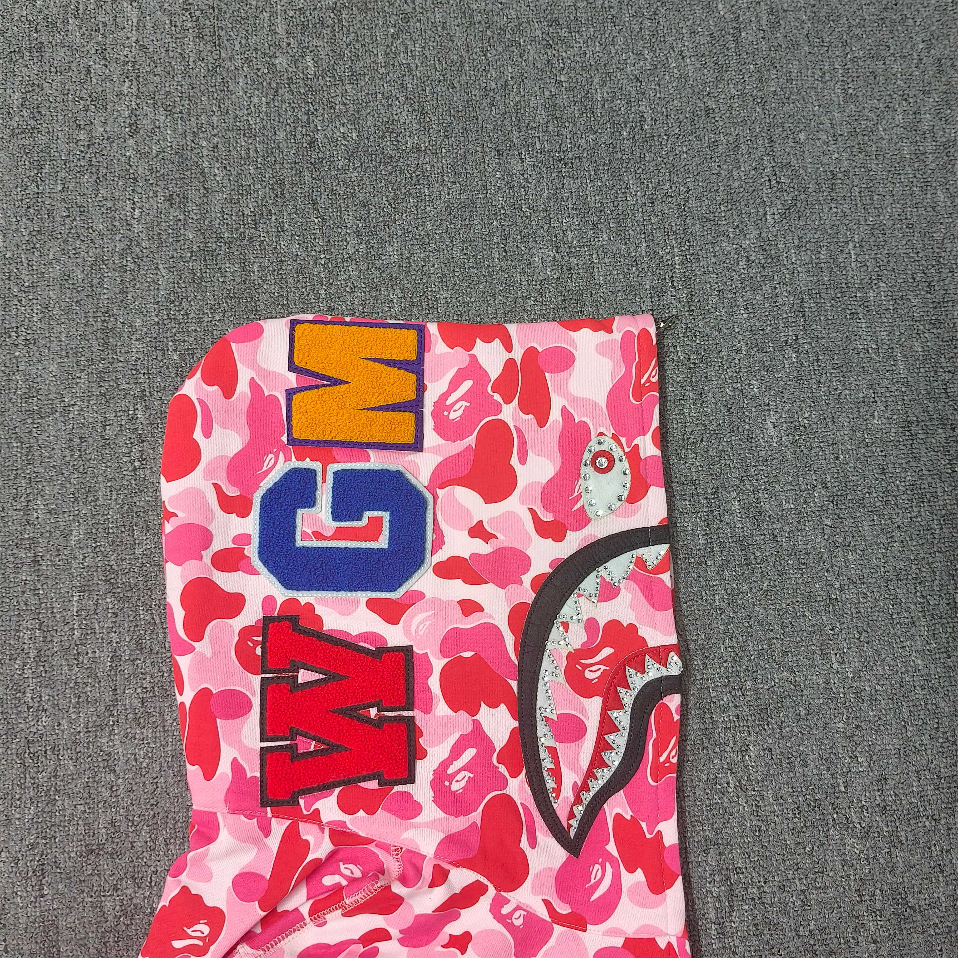 A BATHING APE BAPE  CAMO 水钻 迷彩 鲨鱼猿人拉链外套  男女同款  1M80-215-301
