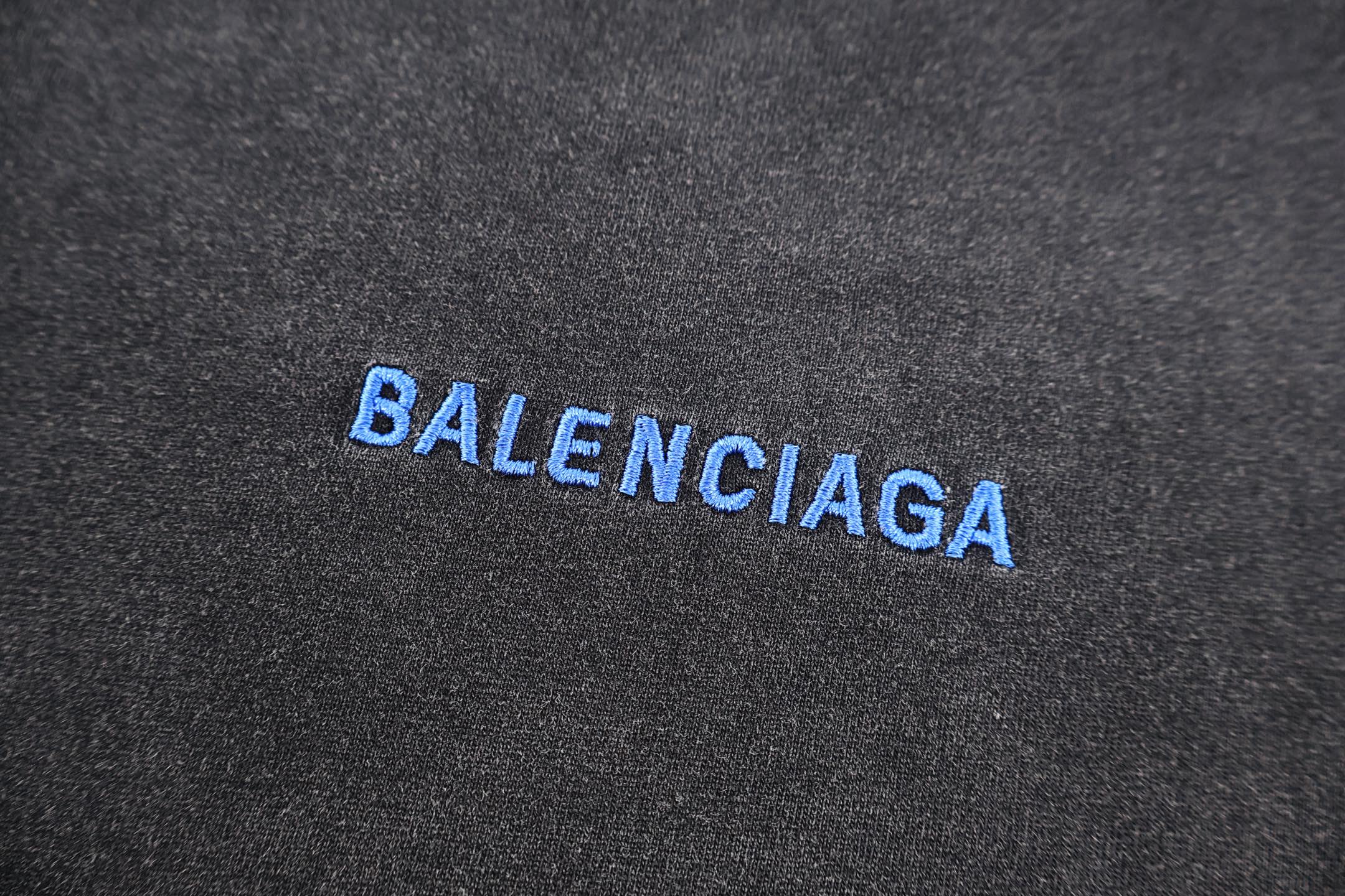 Balenciaga 巴黎世家 水洗logo刺绣圆领T恤 卫衣 长袖 秋冬 灰色 B0