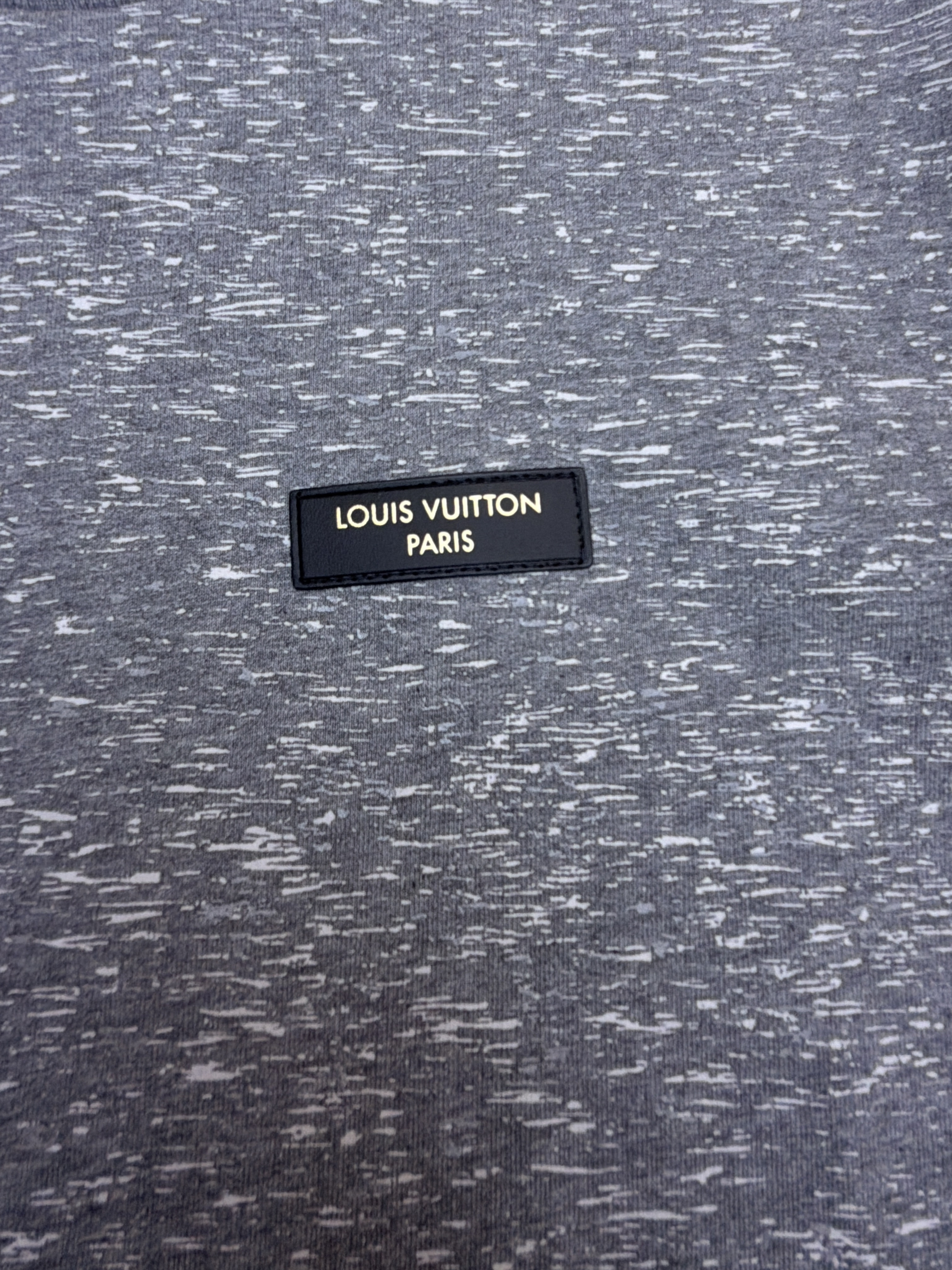 LOUIS VUITTON 路易威登 全幅反光印花圆领卫衣 长袖 外套 秋冬 灰色 B0