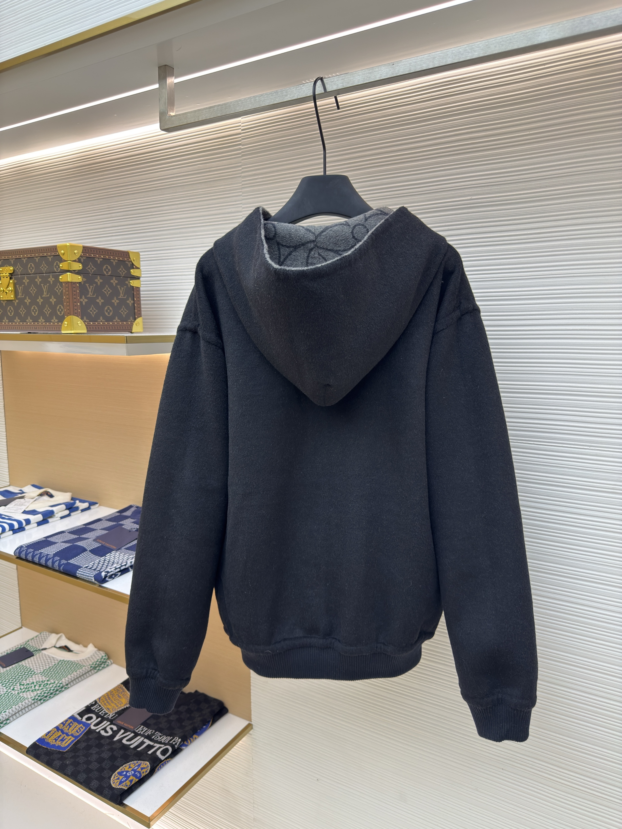 LOUIS VUITTON 路易威登 双面两穿圆圈花毛呢拉链连帽卫衣 连帽衫 外套 夹克 秋冬 灰色 E0