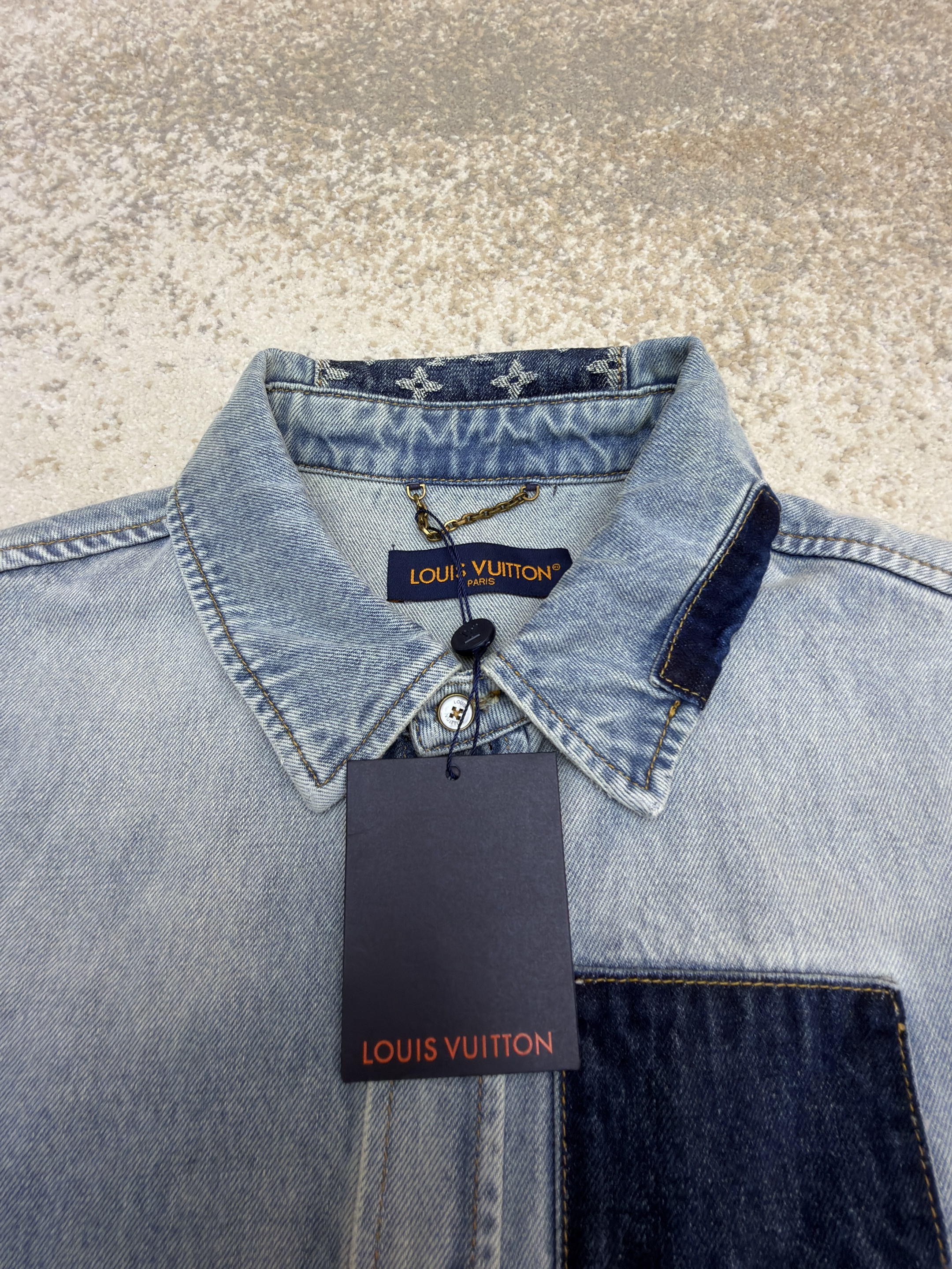 LOUIS VUITTON 路易威登 字母提花补丁水洗牛仔衬衫 外套 牛仔衣 长袖 蓝色 C0