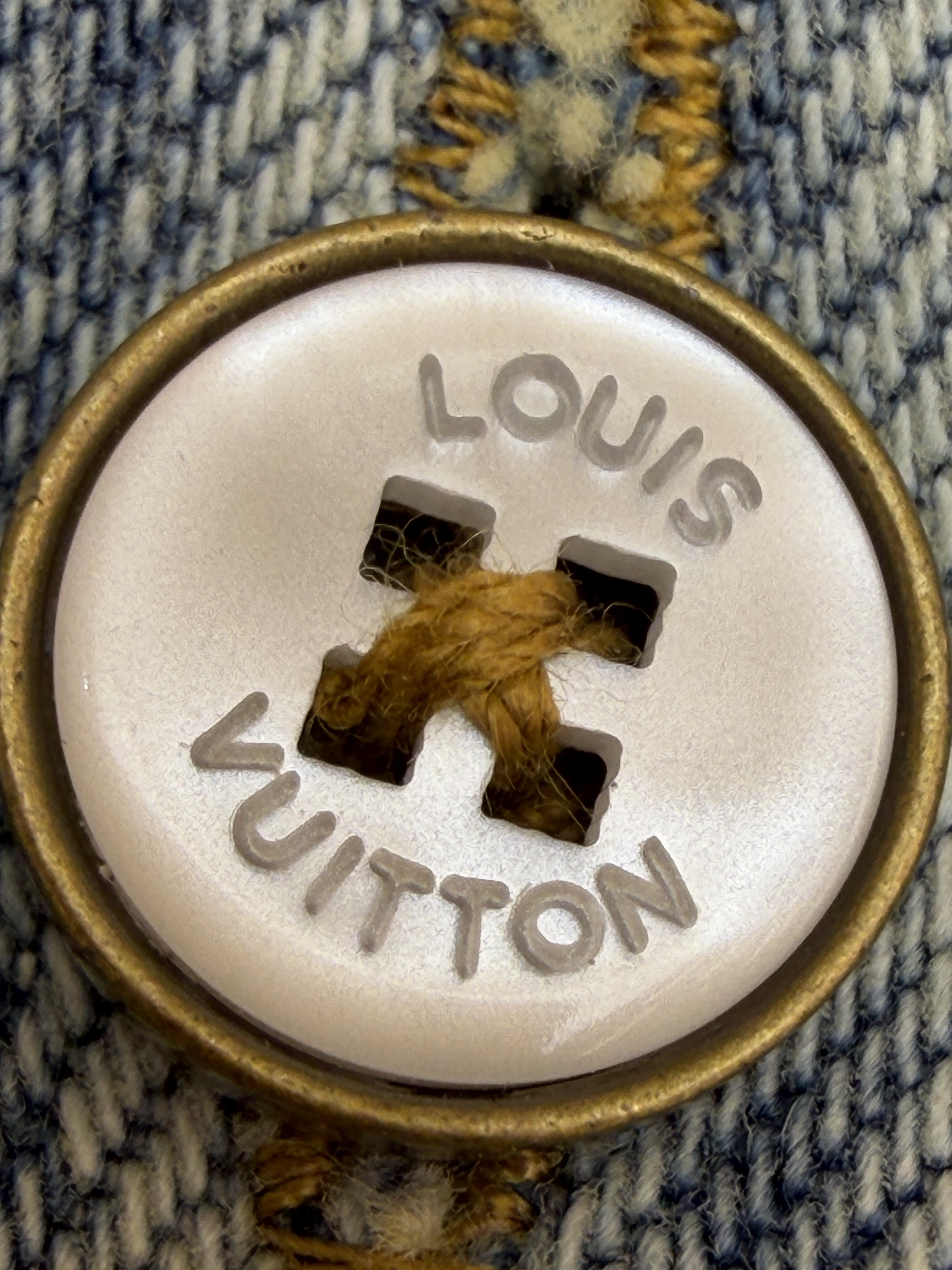 LOUIS VUITTON 路易威登 字母提花补丁水洗牛仔衬衫 外套 牛仔衣 长袖 蓝色 C0