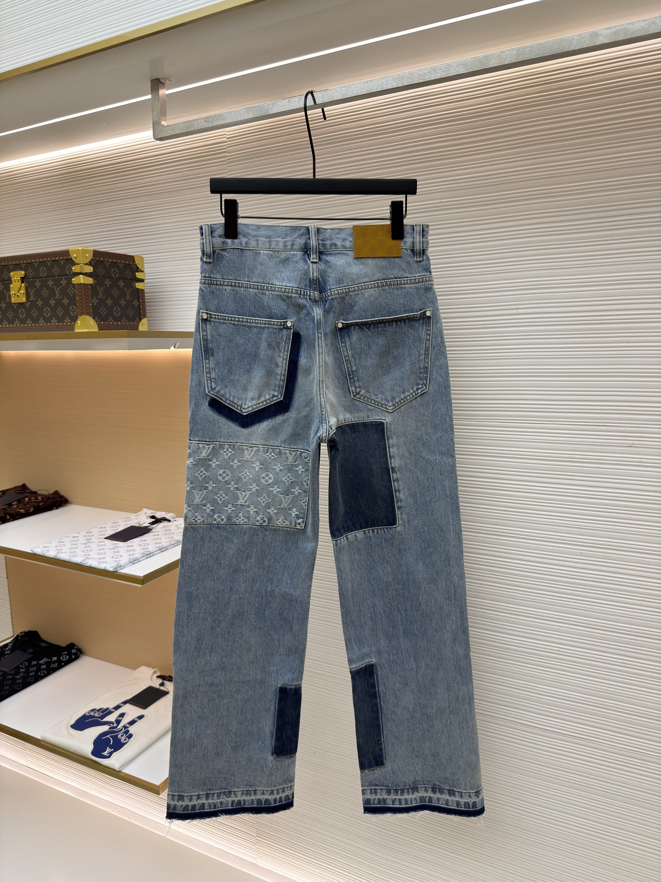 LOUIS VUITTON  路易威登 LV 字母提花补丁滑板牛仔裤 裤子 长裤 蓝色 C0