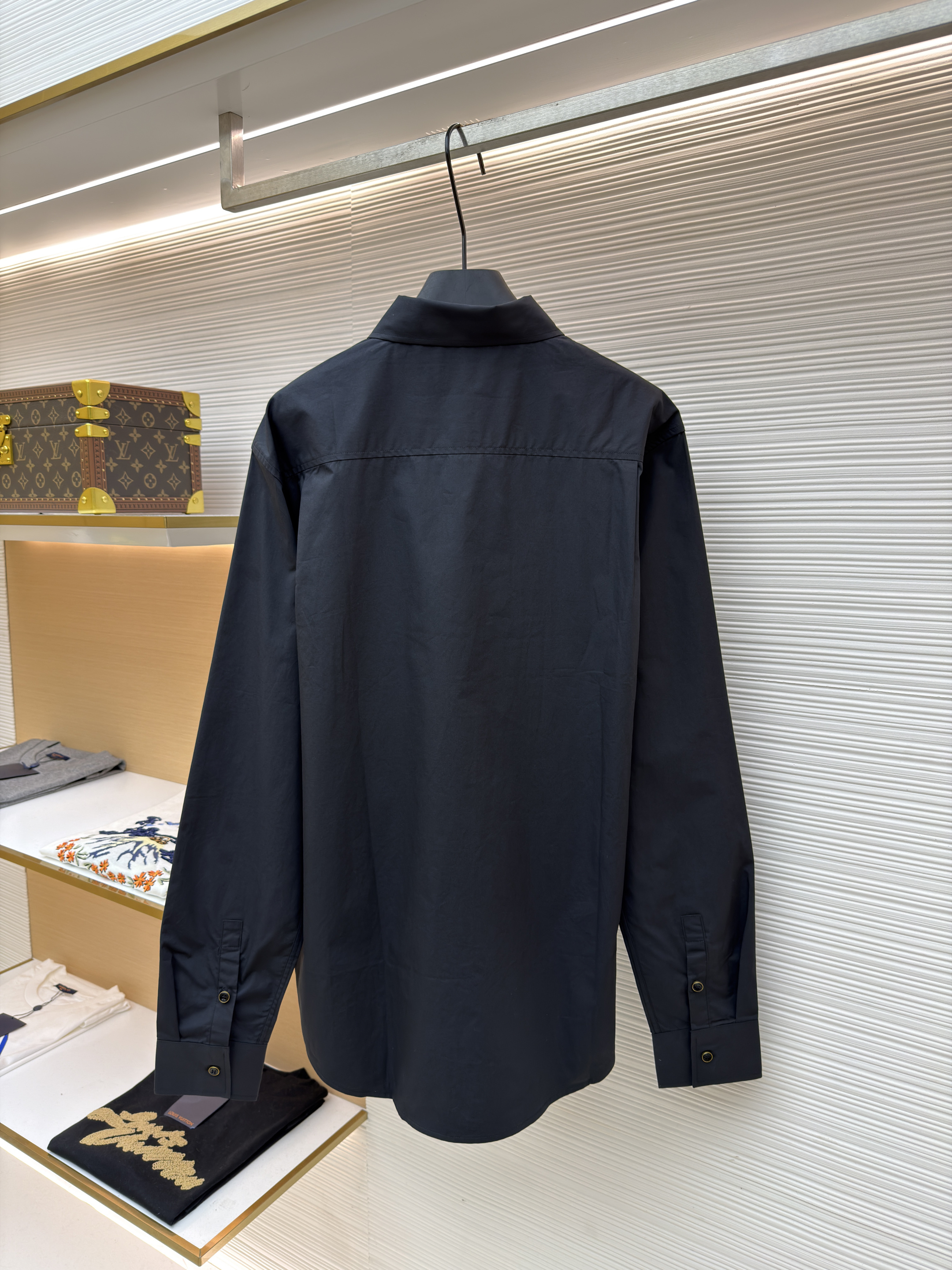 LOUIS VUITTON 路易威登 LV 串珠标识衬衫 外套 长袖 黑色 B0 1AIMIV