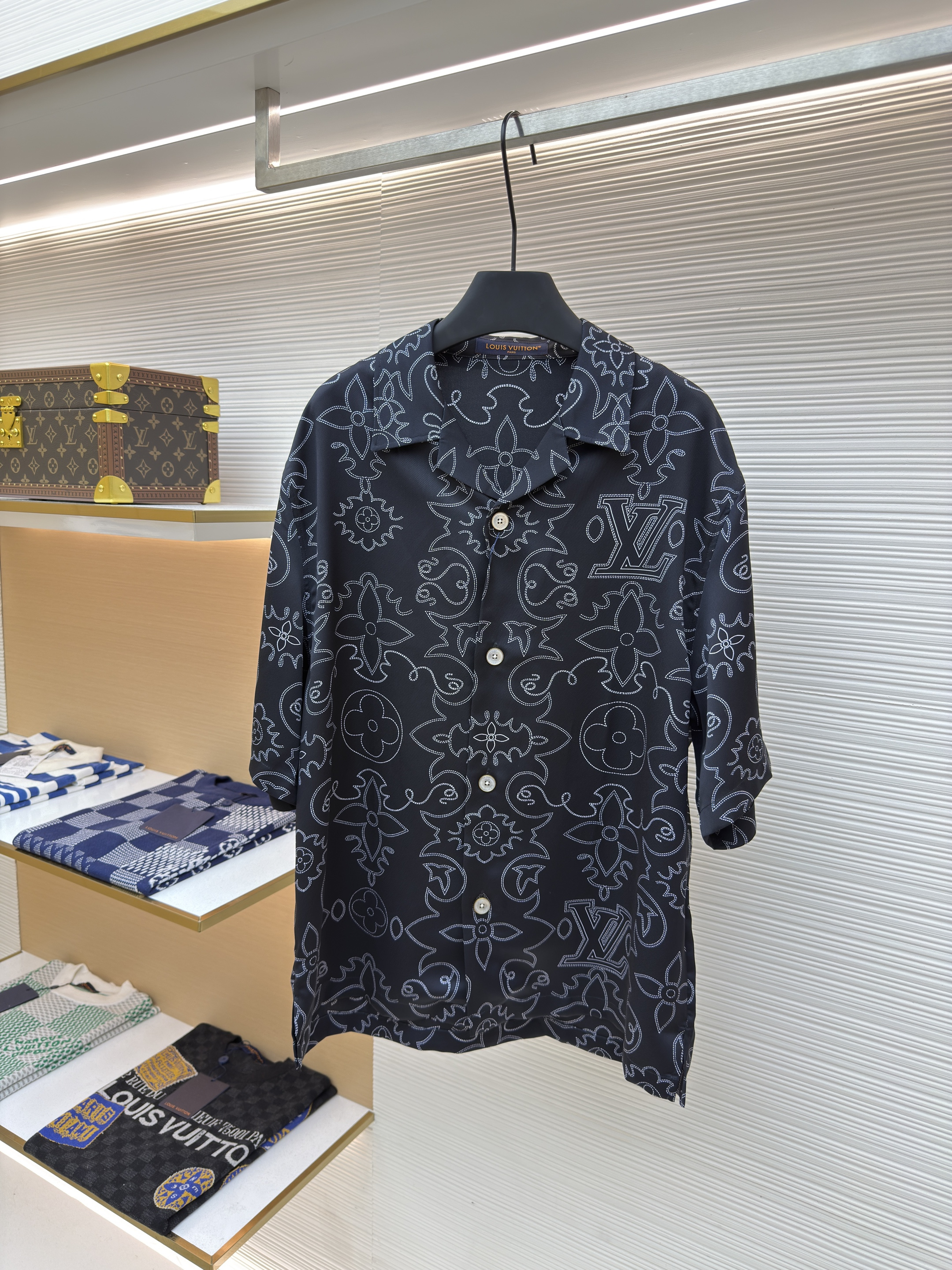 LOUIS VUITTON 路易威登 LV 线条双面印花短袖衬衫 外套 夏季 B0