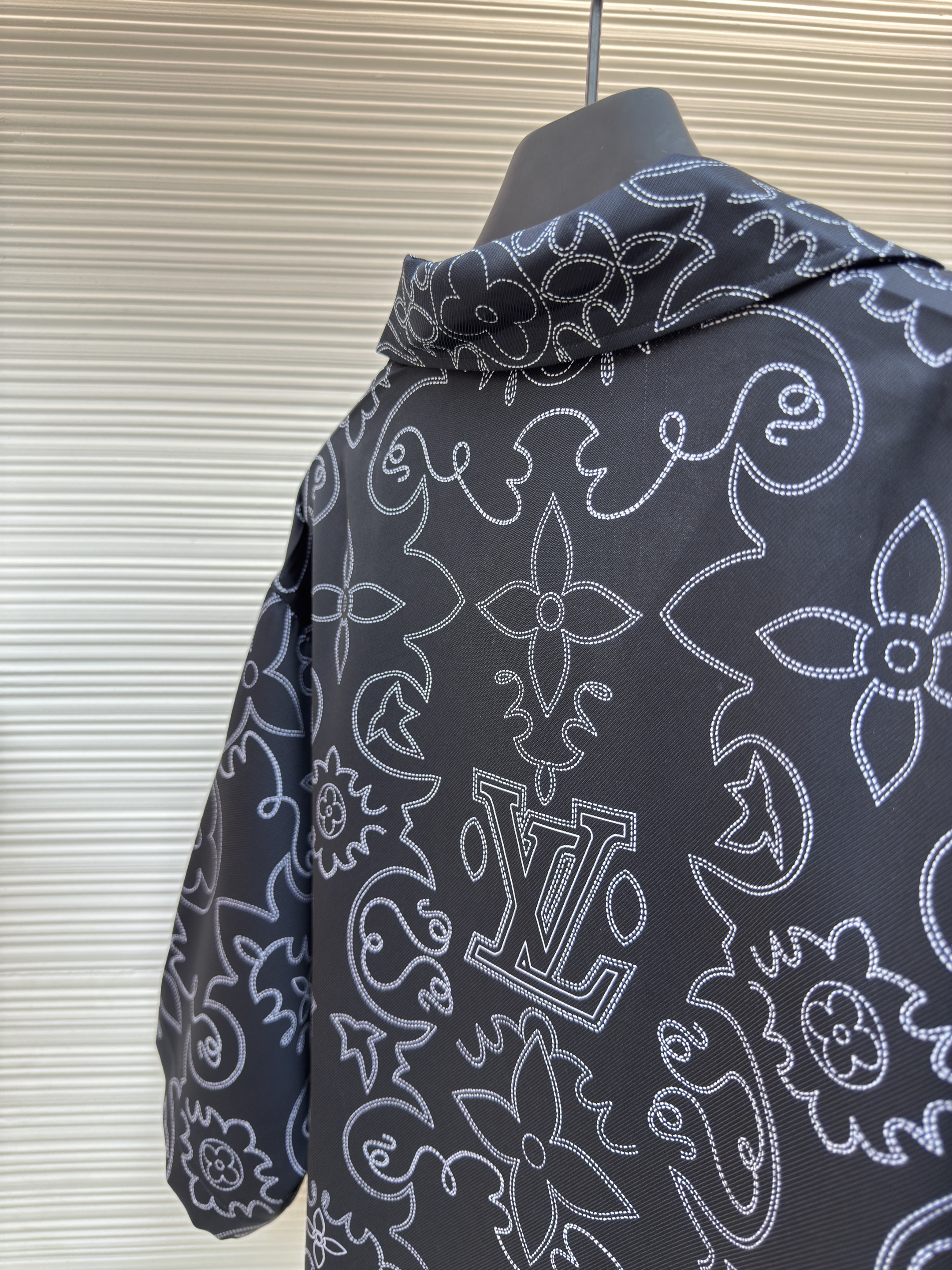 LOUIS VUITTON 路易威登 LV 线条双面印花短袖衬衫 外套 夏季 B0