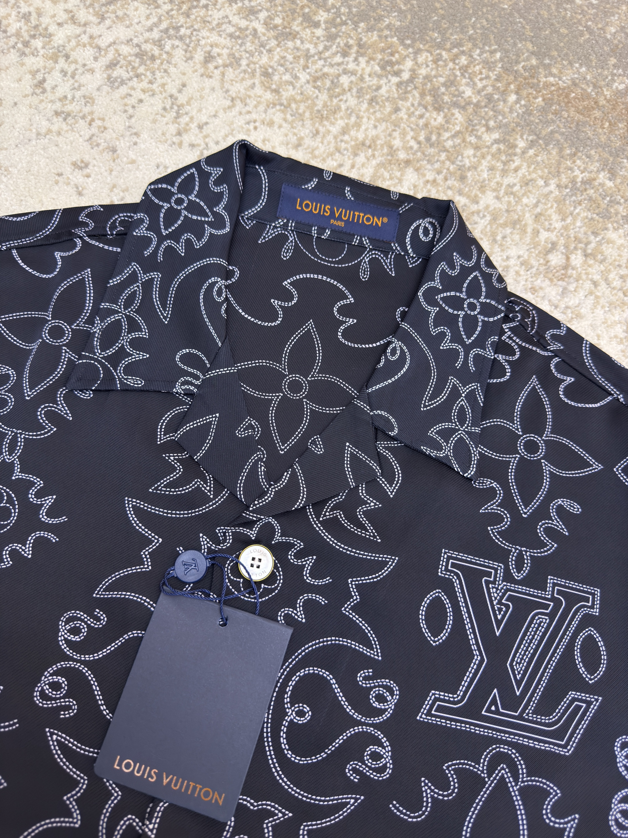 LOUIS VUITTON 路易威登 LV 线条双面印花短袖衬衫 外套 夏季 B0