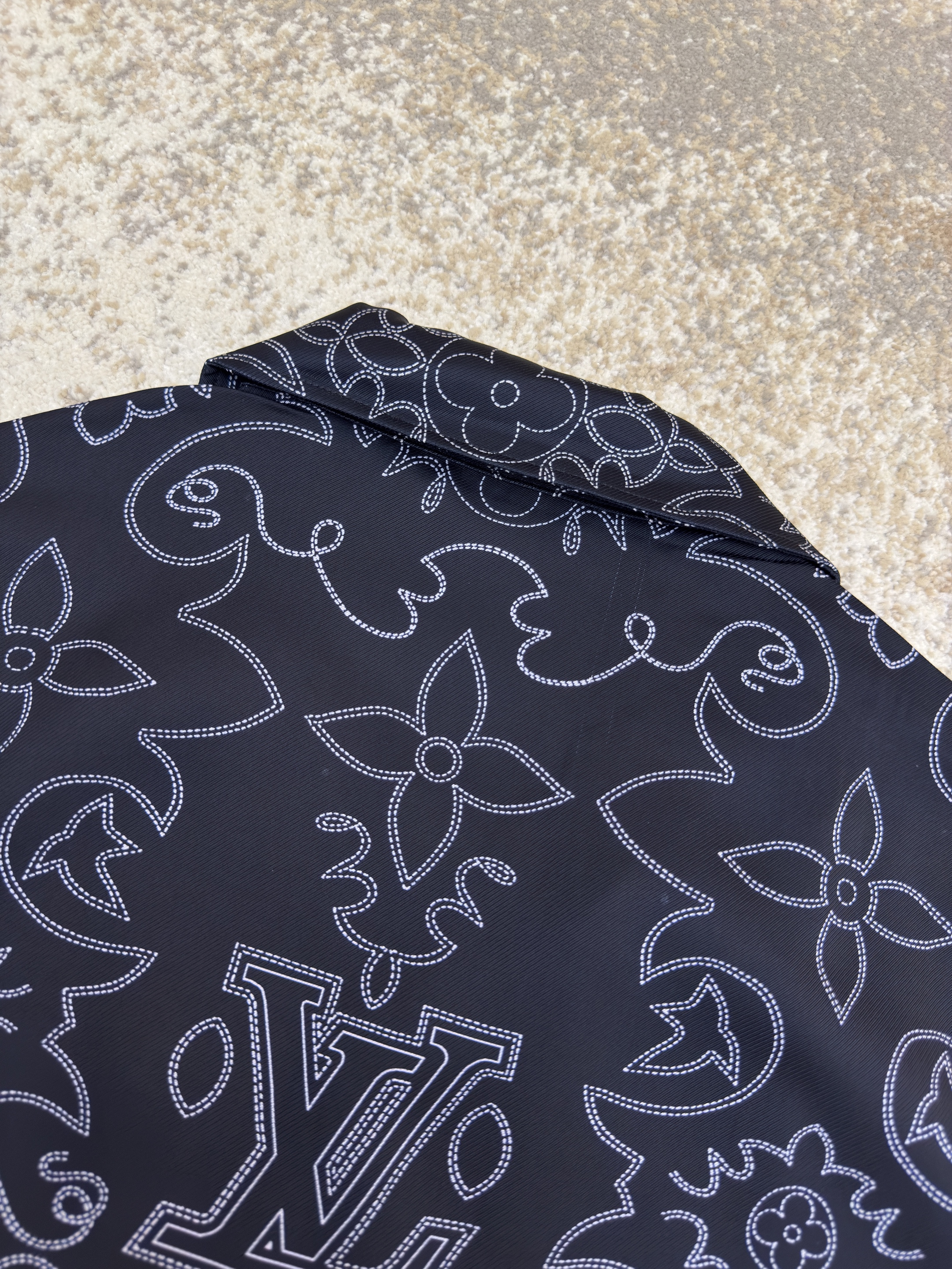 LOUIS VUITTON 路易威登 LV 线条双面印花短袖衬衫 外套 夏季 B0