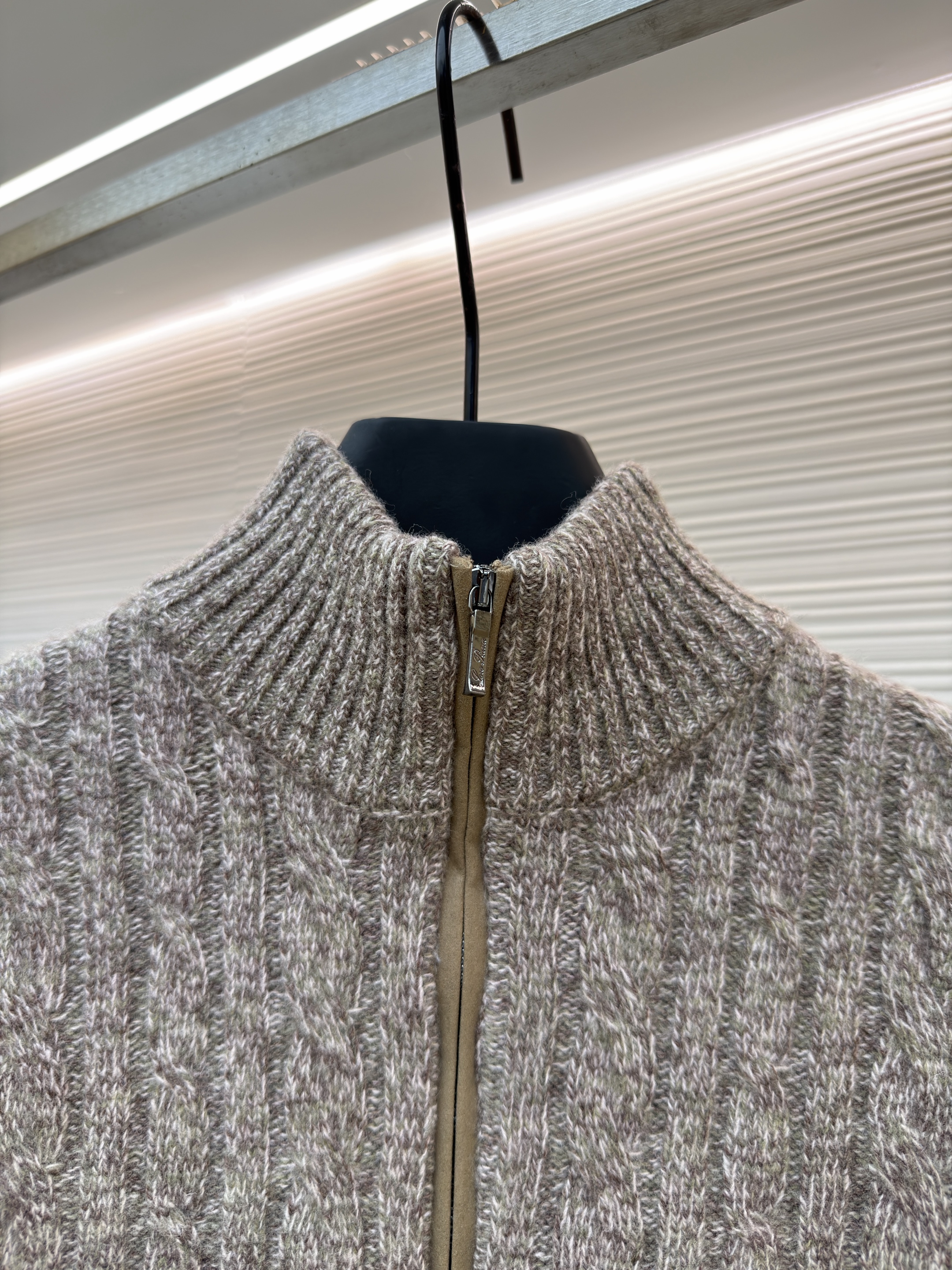 Loro Piana LP 羊毛半拉链针织毛衣 针织衫 外套 长袖 秋冬 杏色 C0