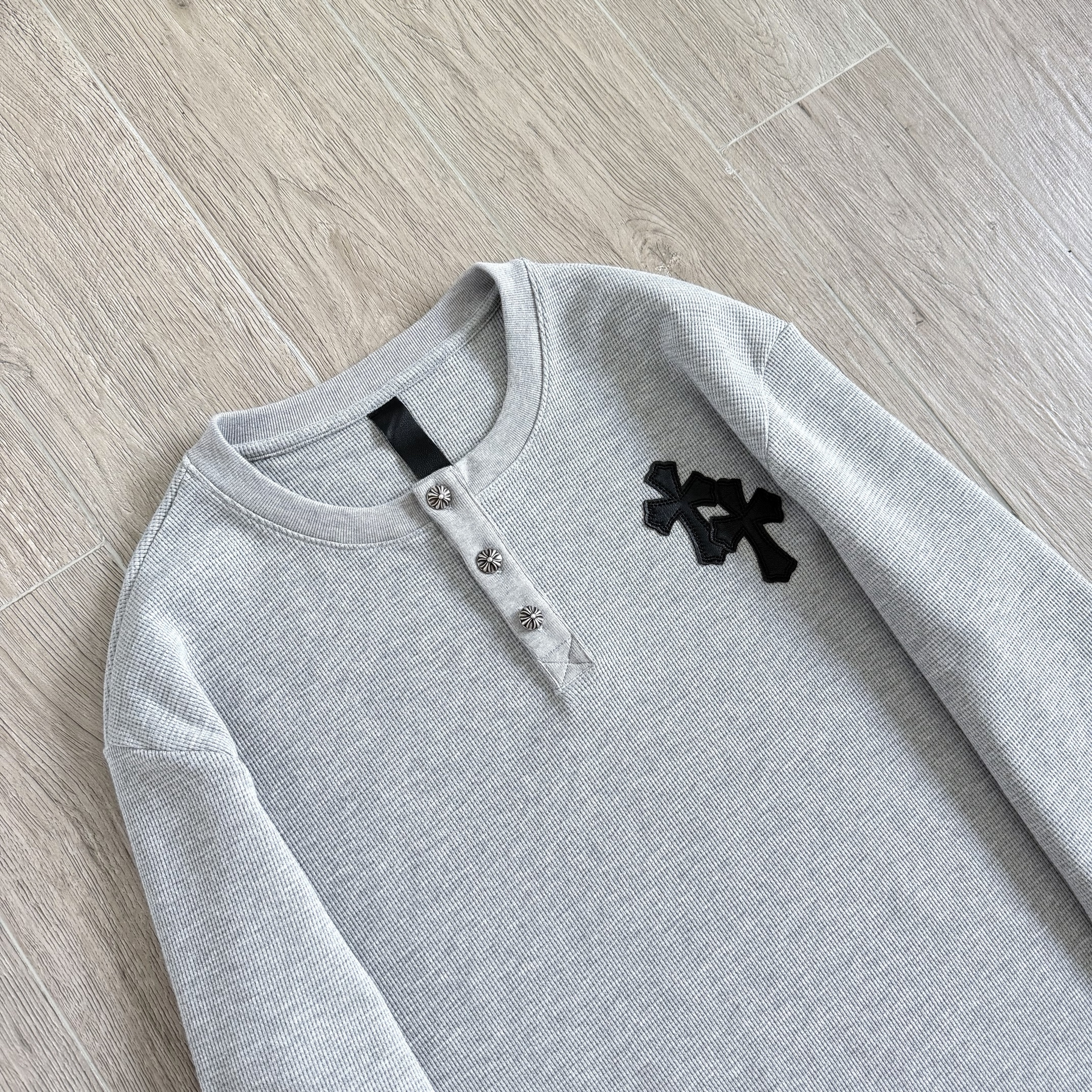 925 Chrome Hearts 克罗心 亨利领前后十字架贴标华夫格T恤 卫衣 长袖 白色 黑色 
