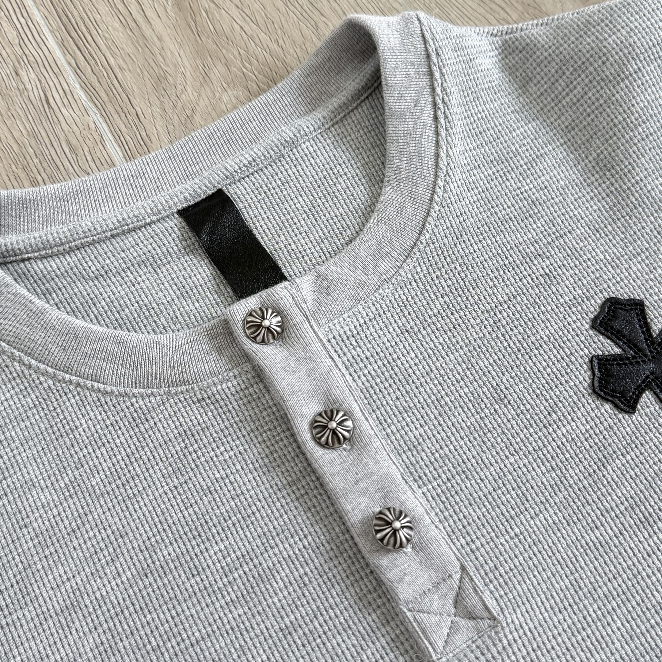 925 Chrome Hearts 克罗心 亨利领前后十字架贴标华夫格T恤 卫衣 长袖 白色 黑色 