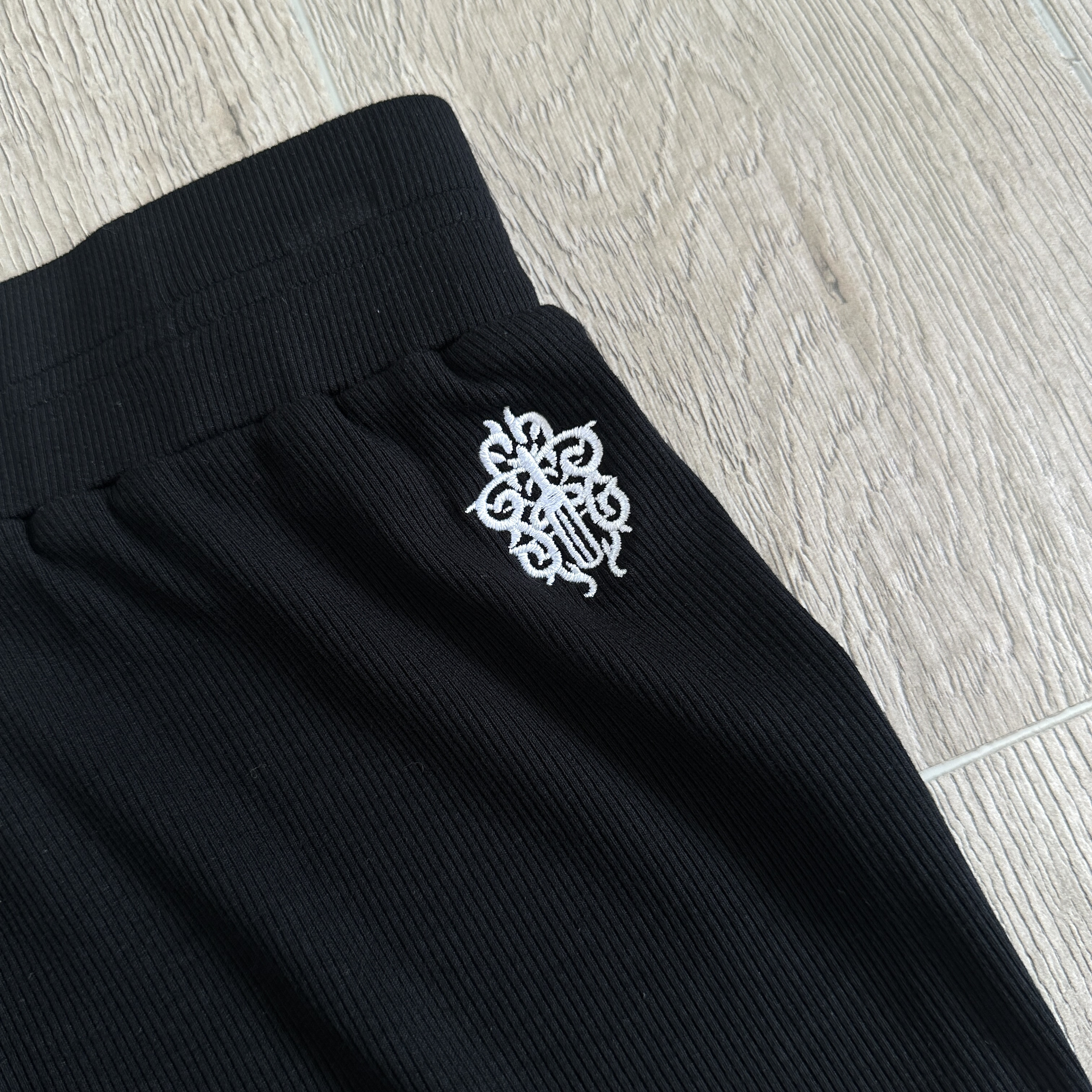 Chrome Hearts 克罗心 Bad Seeds松紧腰短裤 裤子 休闲裤 运动裤 夏季 女款 黑色 白色 