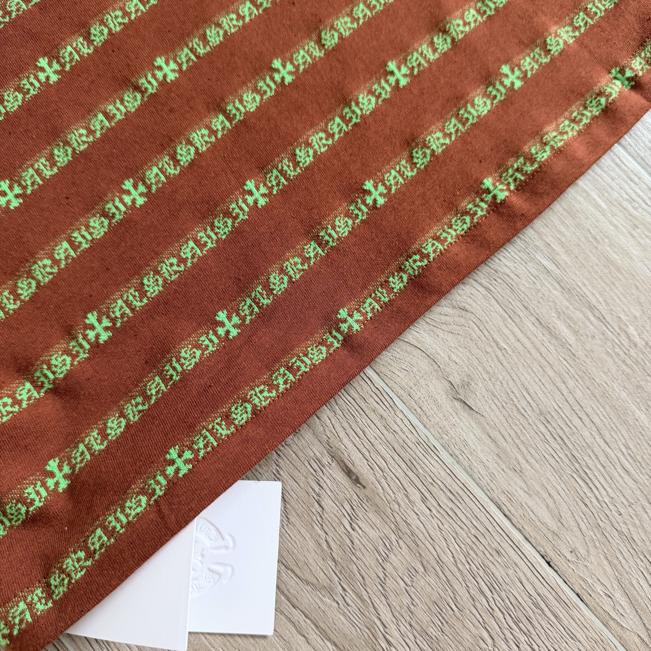 Chrome Hearts CH 克罗心 撞色色织满印刺绣蔓藤圆领短袖 T恤 短款 女款 棕绿色