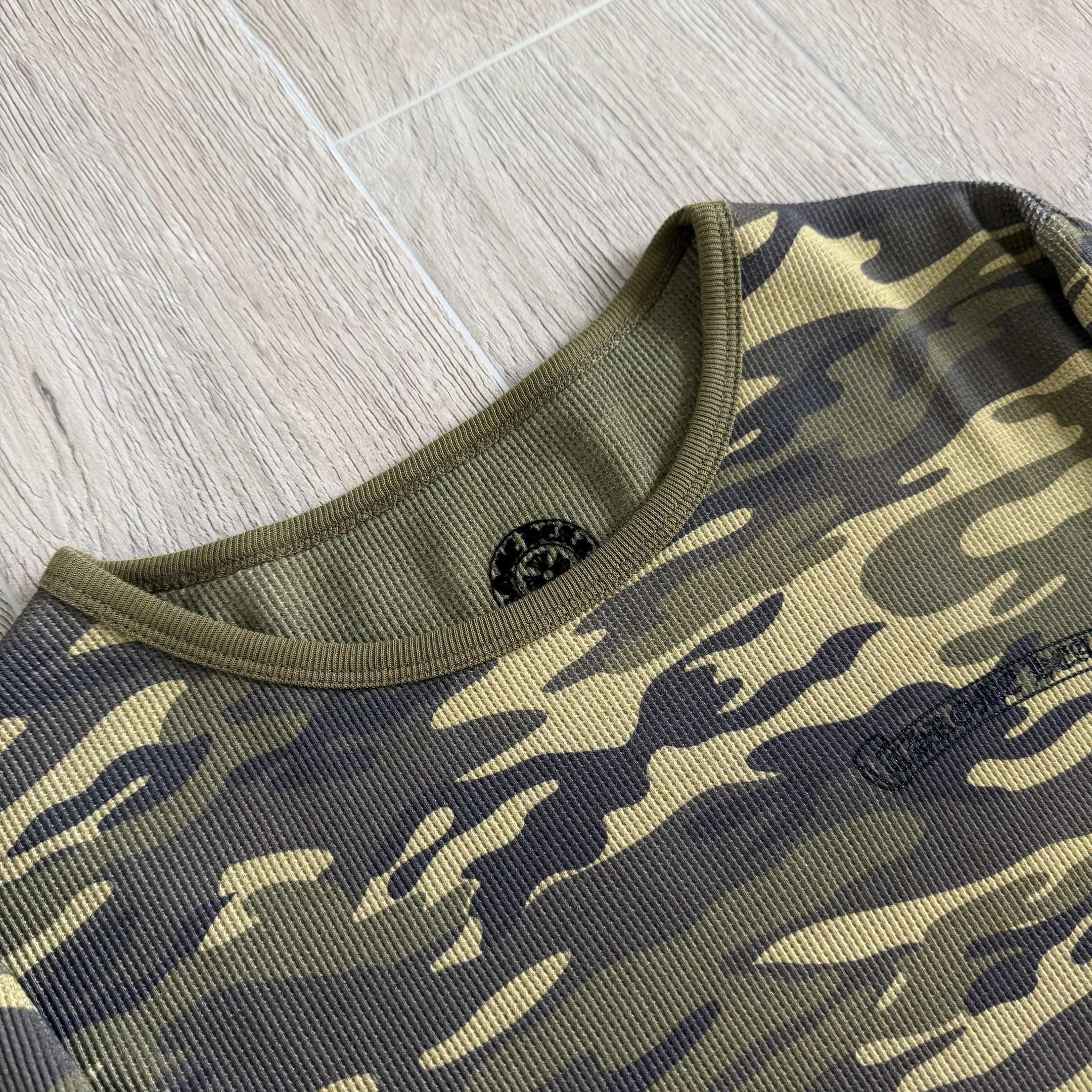 Chrome Hearts CH 克罗心 保暖系列 华夫格后背十字架袖子火焰匕首印花圆领修身T恤 打底衫 长袖 女款 迷彩