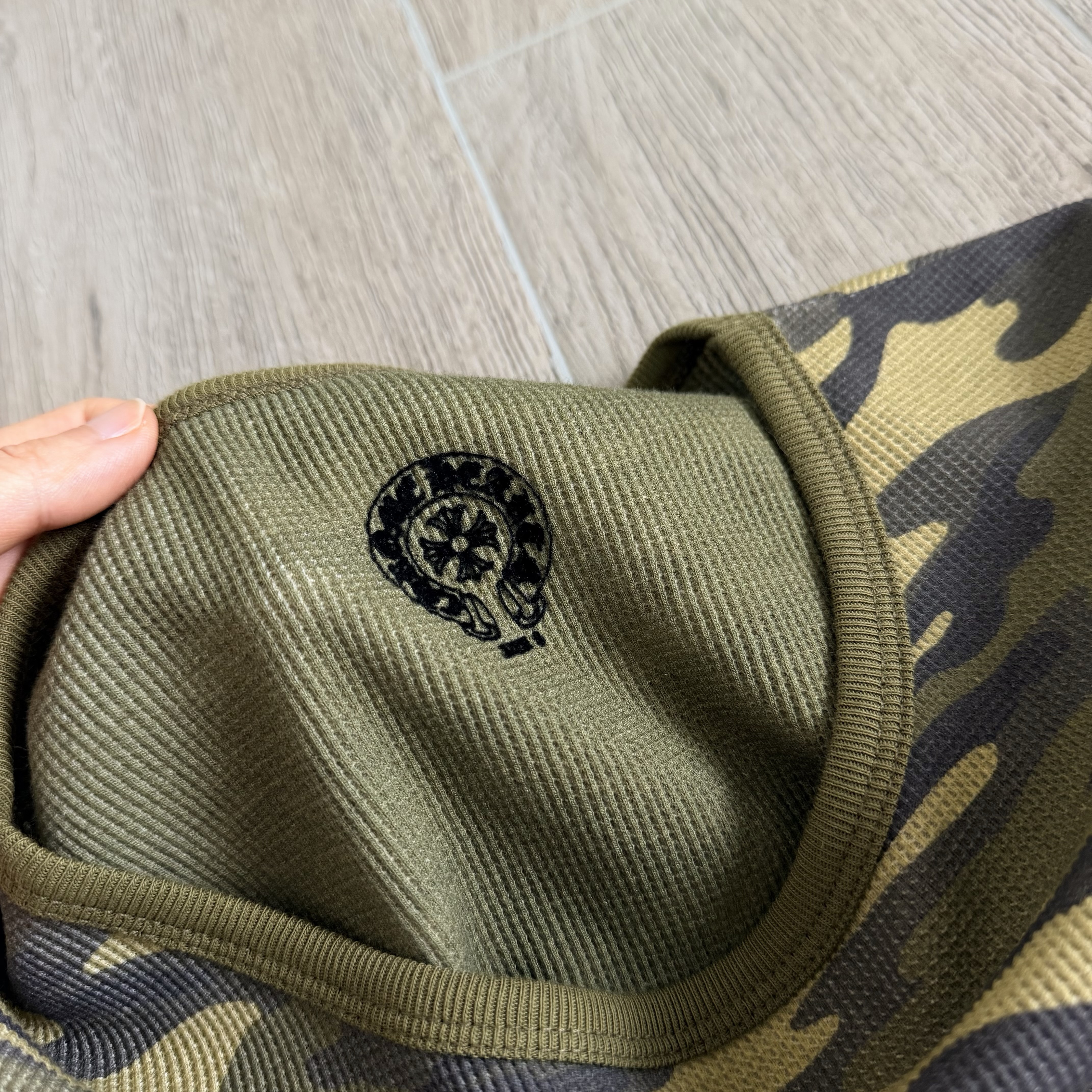 Chrome Hearts CH 克罗心 保暖系列 华夫格后背十字架袖子火焰匕首印花圆领修身T恤 打底衫 长袖 女款 迷彩
