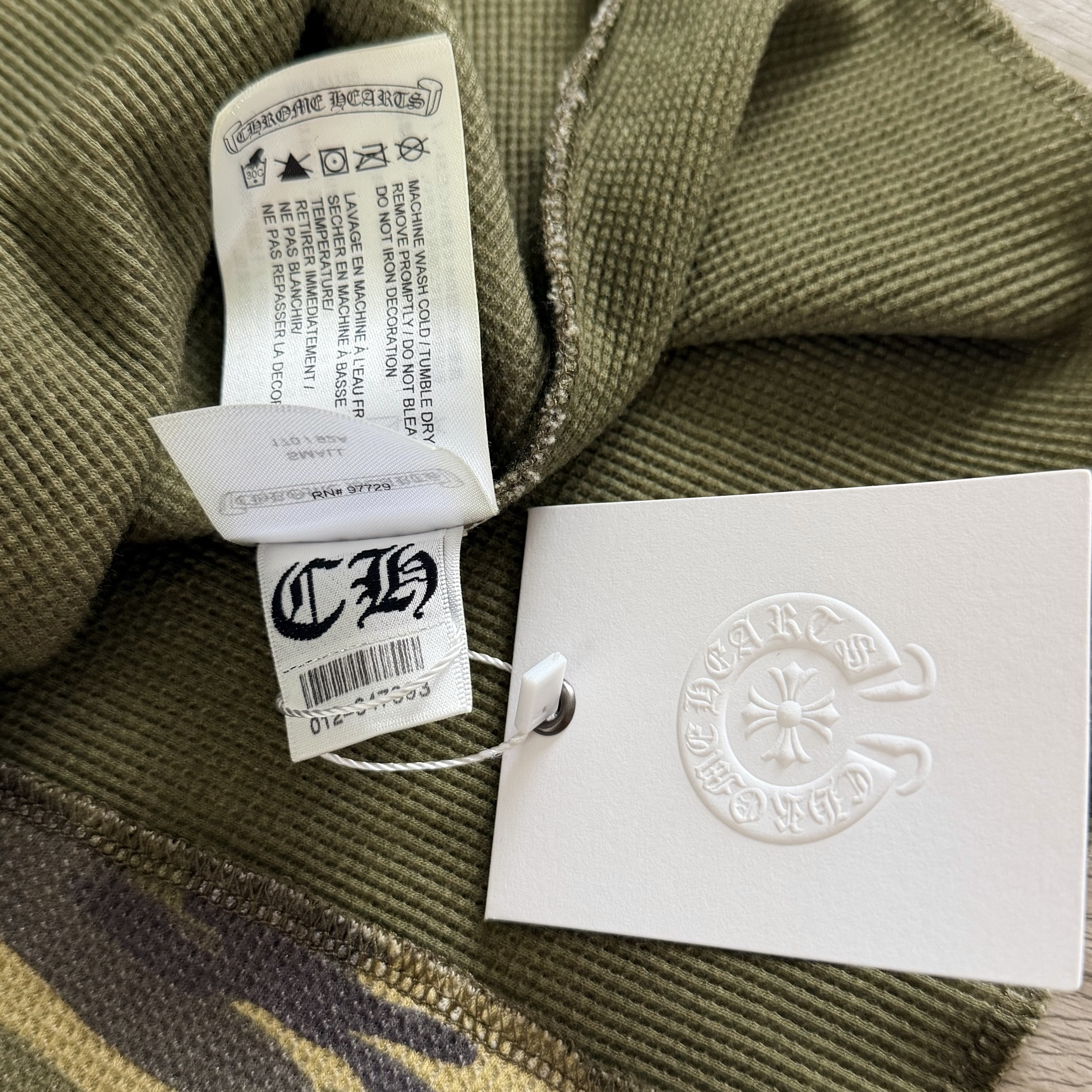 Chrome Hearts CH 克罗心 保暖系列 华夫格后背十字架袖子火焰匕首印花圆领修身T恤 打底衫 长袖 女款 迷彩