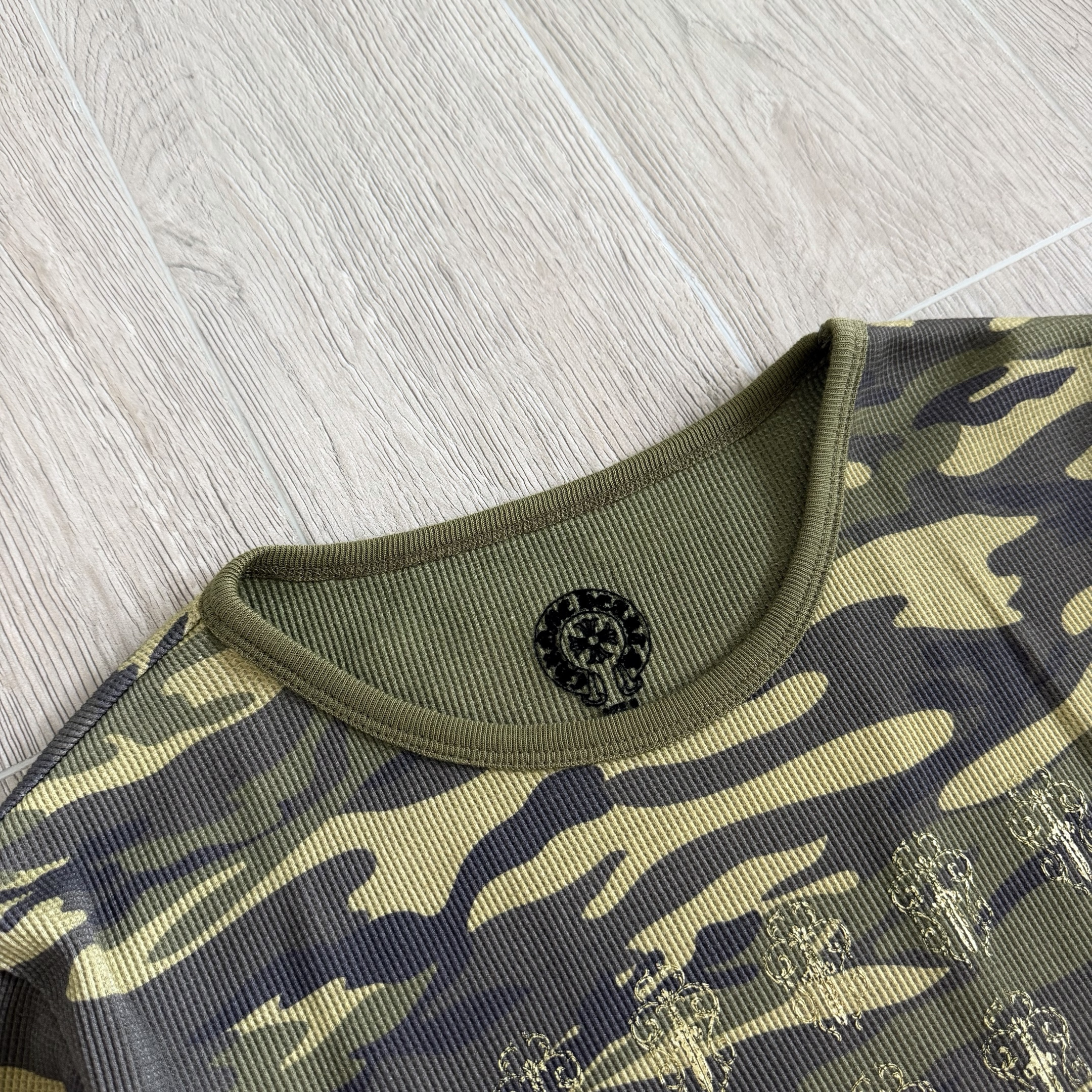 Chrome Hearts CH 克罗心 保暖系列 华夫格胸前满福十字架后背马蹄印花圆领修身T恤 打底衫 长袖 女款 迷彩