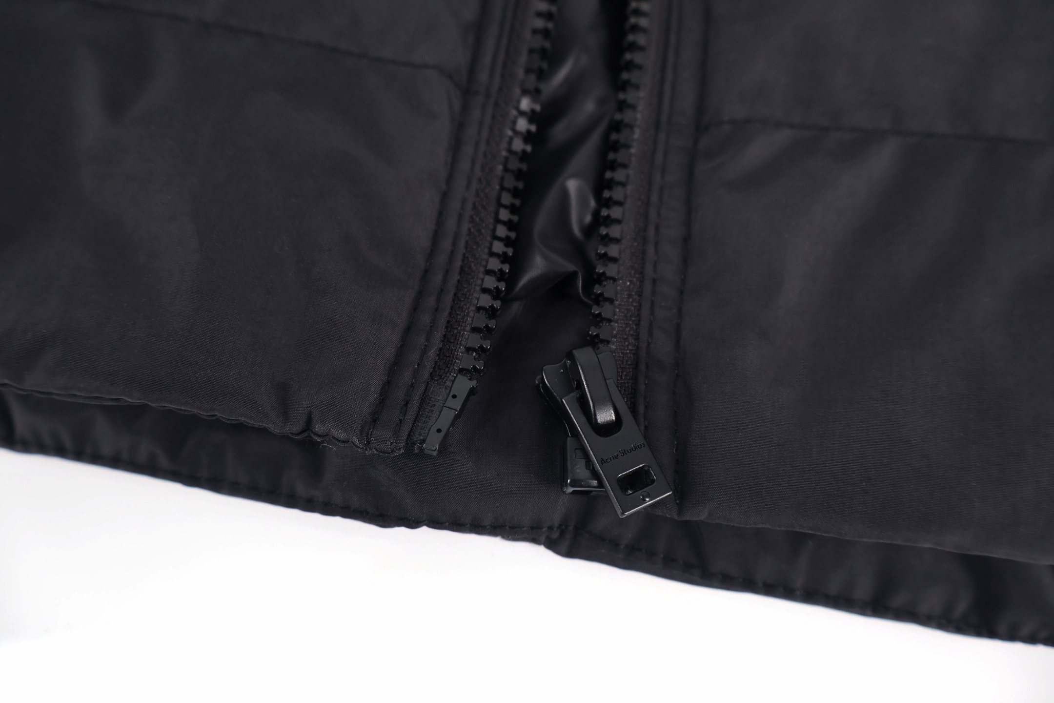 Acne Studios 排骨羽绒服马甲 背心 夹克 外套 保暖 黑色 C0