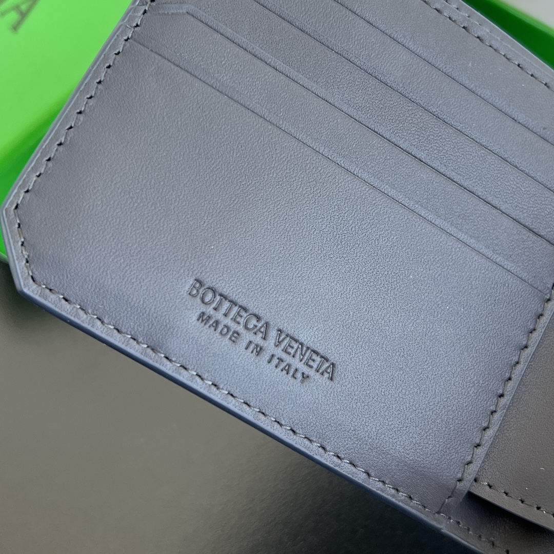 BV 葆蝶 Bottega Veneta Piccolo Bi-Fold Bi-fold wallet – Cowhide leather 钱包短夹蓝色-B0-796966