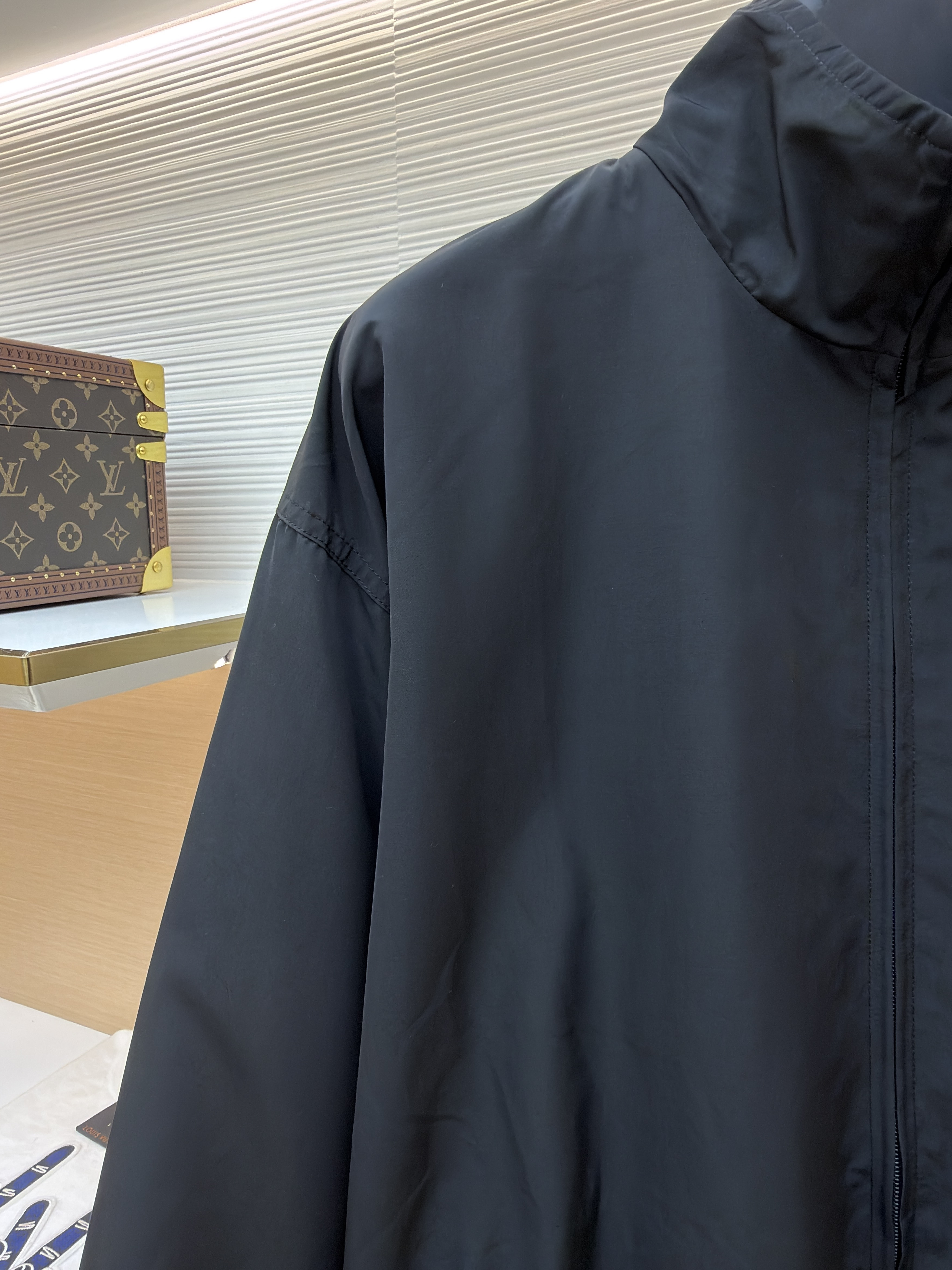 Balenciaga 巴黎世家 涂鸦胶带印花拉链立领夹克 外套 长袖 秋冬 黑色 B0