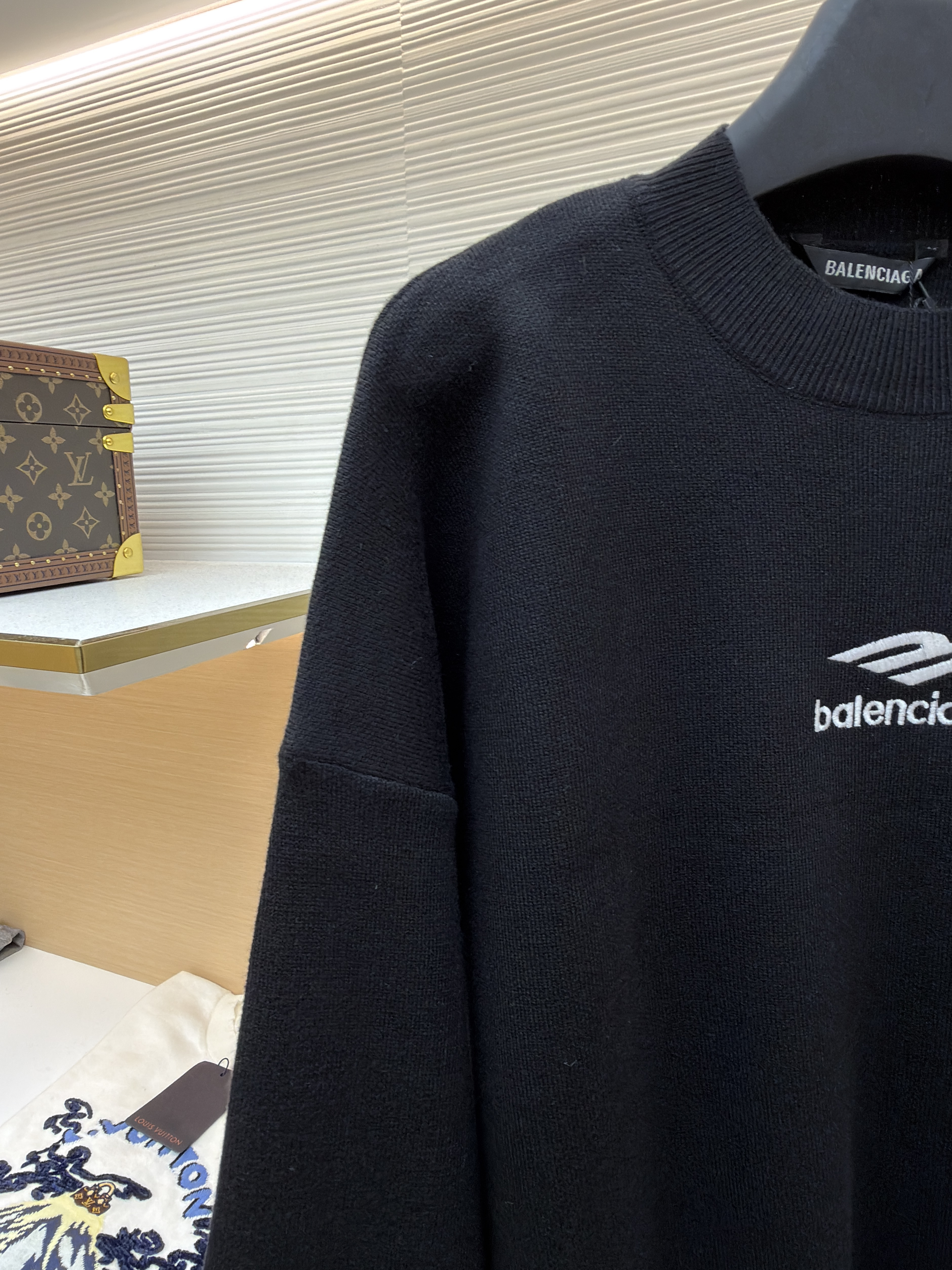 Balenciaga 巴黎世家 3B刺绣圆领毛衣 羊毛衫 针织衫 外套 长袖 白色 黑色 B0 