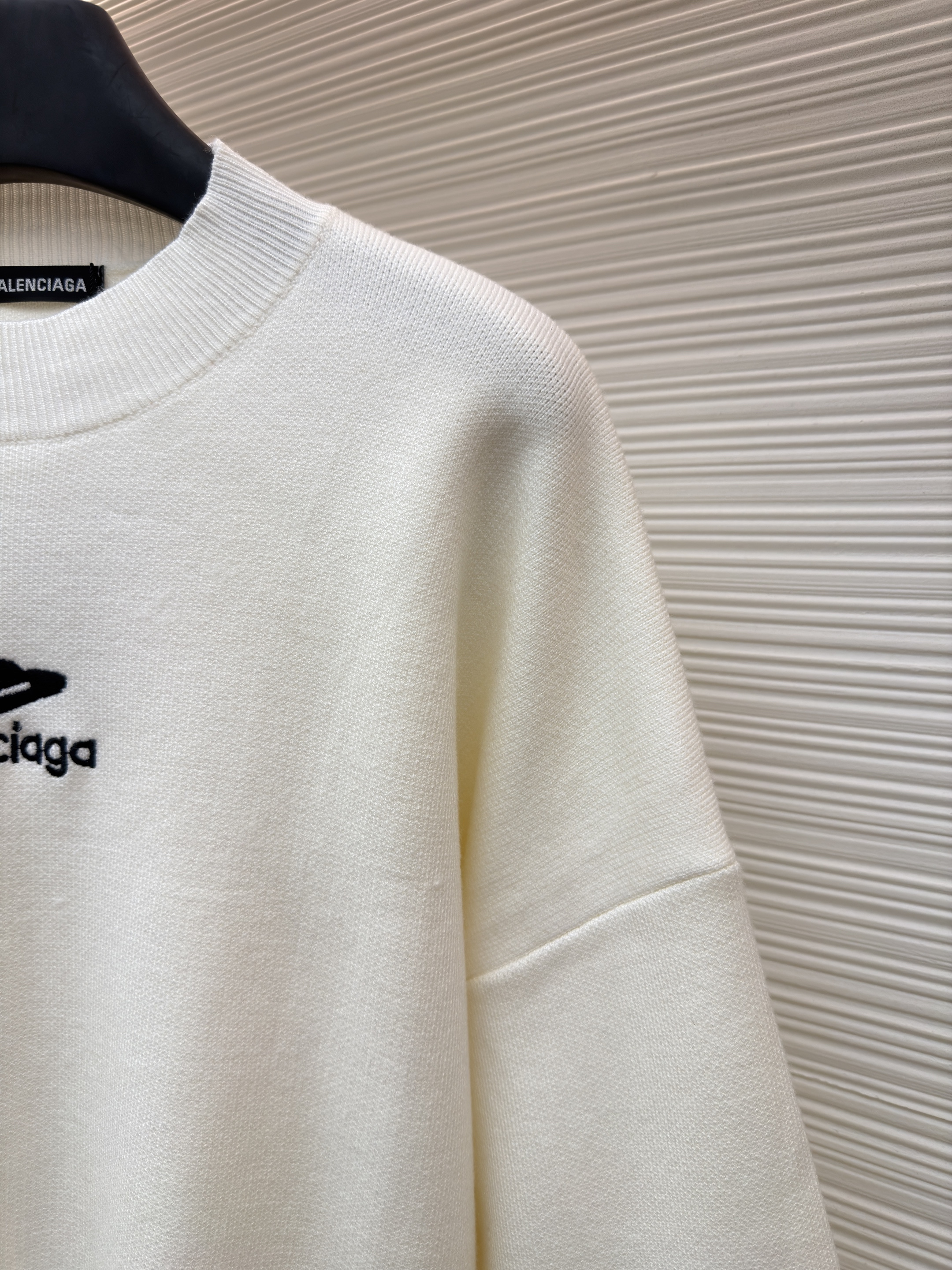 Balenciaga 巴黎世家 3B刺绣圆领毛衣 羊毛衫 针织衫 外套 长袖 白色 黑色 B0 