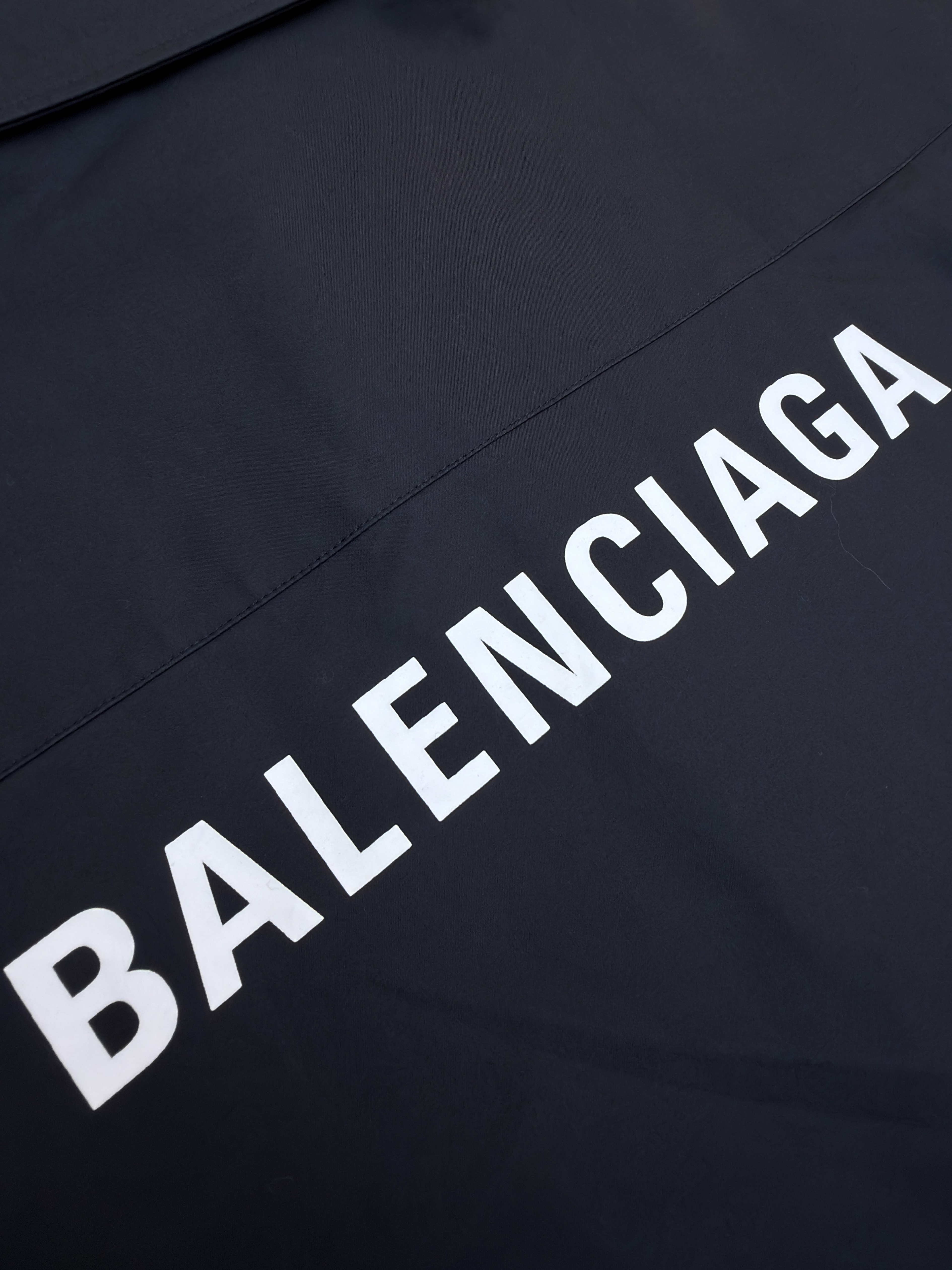 Balenciaga 巴黎世家 后背字母logo印花衬衫 长袖 外套 黑色 白色 B0