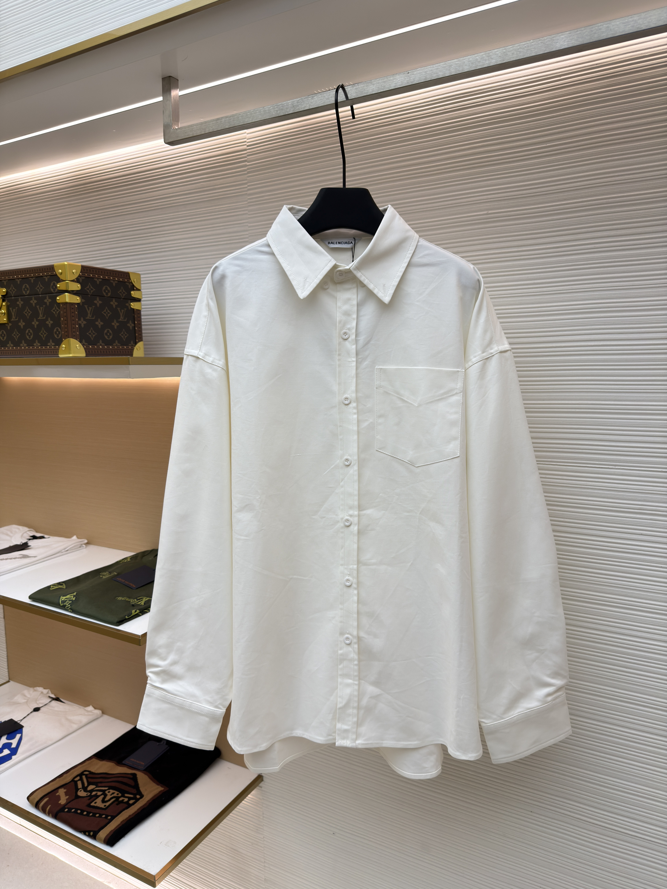 Balenciaga 巴黎世家 后背字母logo印花衬衫 长袖 外套 黑色 白色 B0