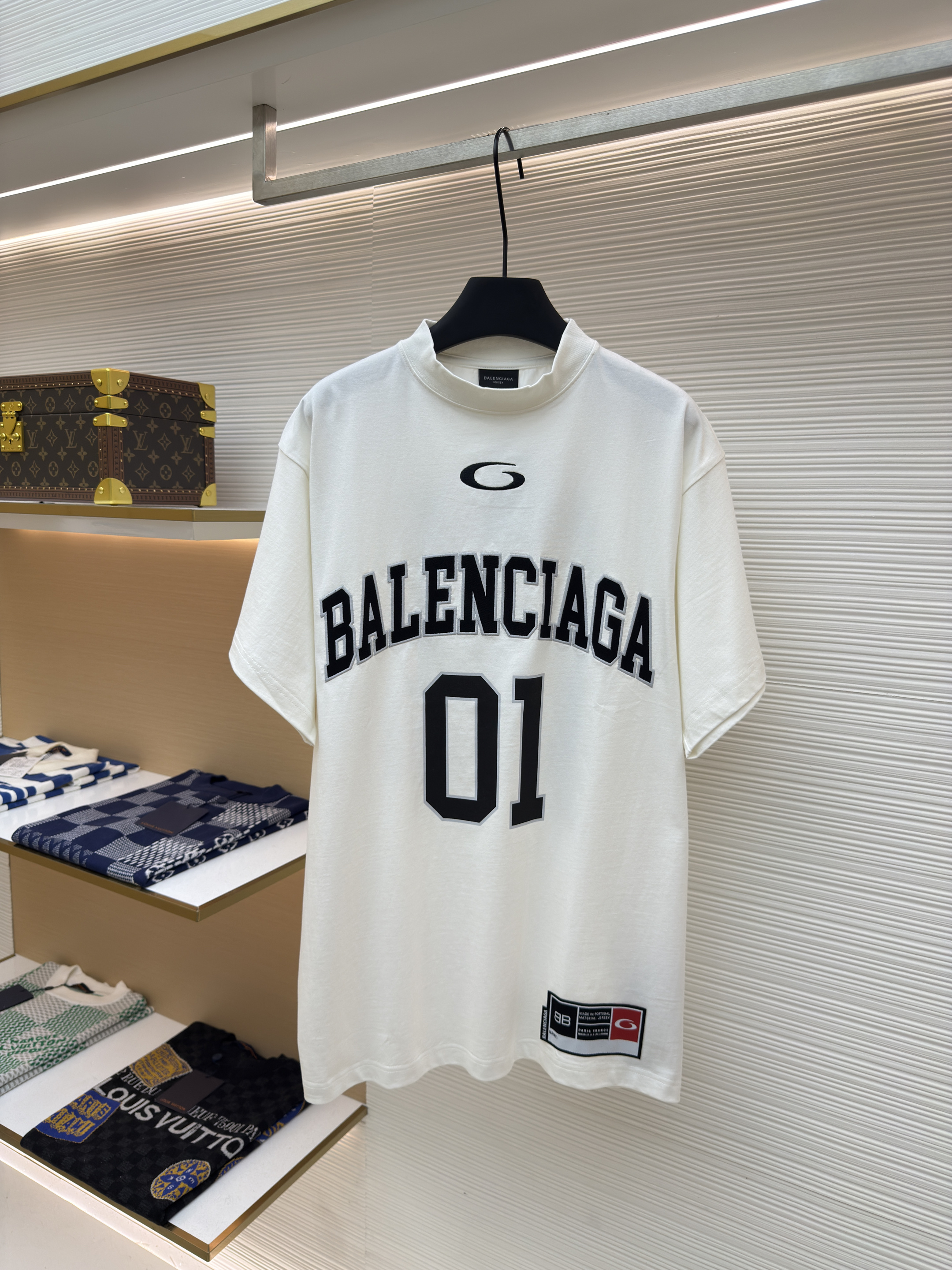 Balenciaga 巴黎世家 刺绣1号球衣圆领短袖 T恤 夏季 黑色 白色 A0 