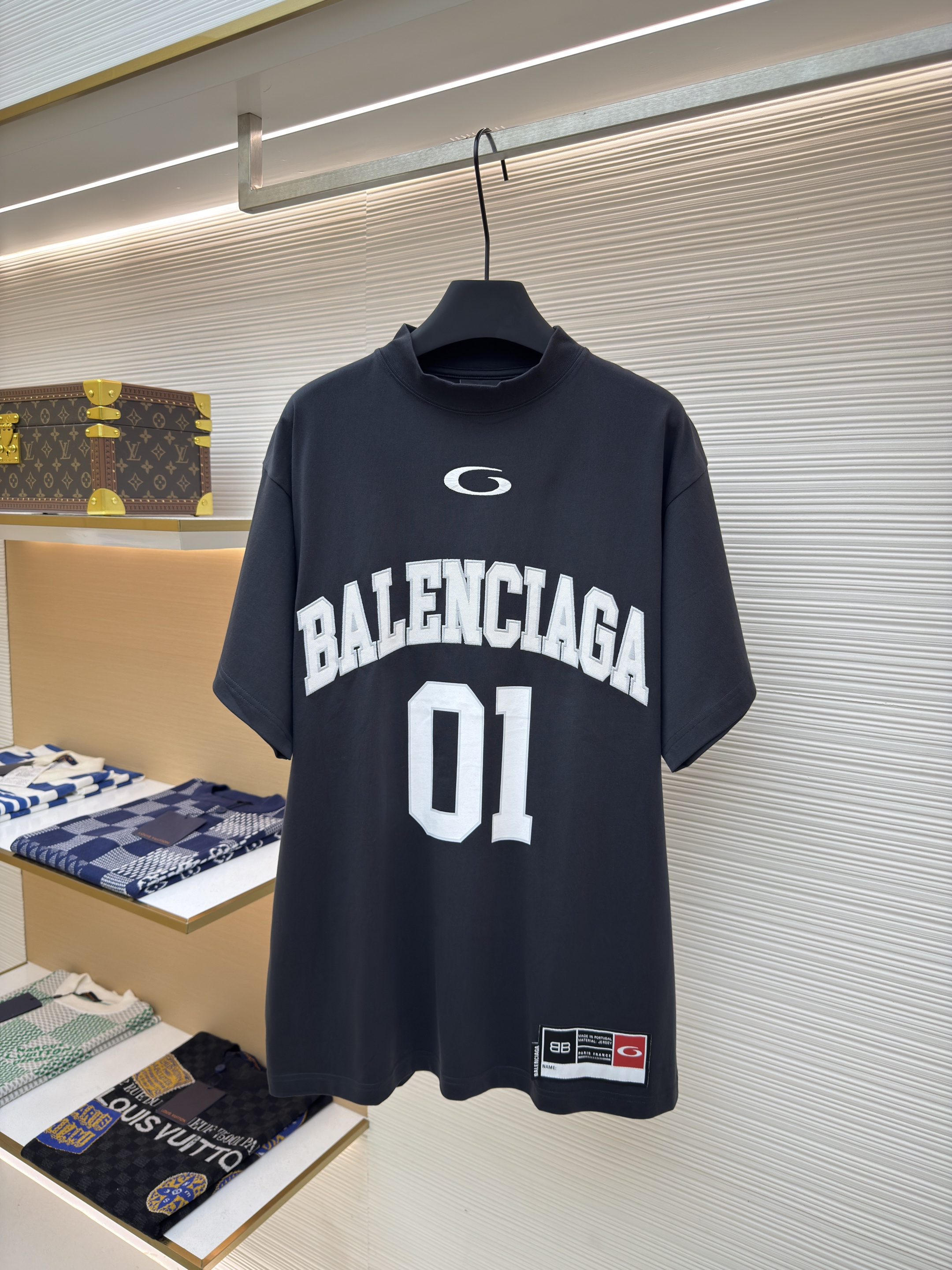 Balenciaga 巴黎世家 刺绣1号球衣圆领短袖 T恤 夏季 黑色 白色 A0 